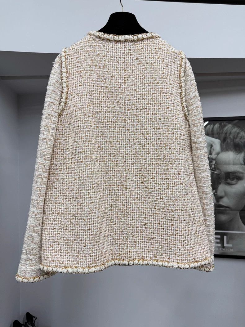 Chanel Chanel 26C gold stitched tweed four-pocket jacket Size XS / US 0-2 / IT 36-38 - 3 Thumbnail