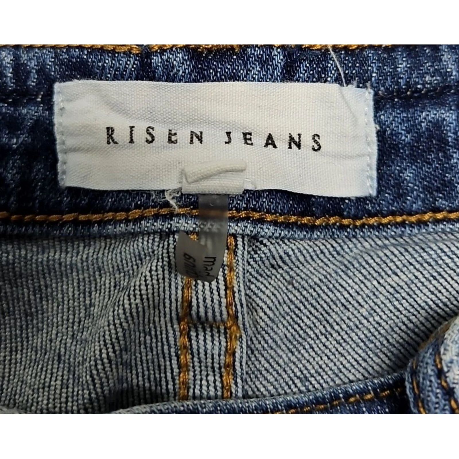 Vintage RISEN Jeans Distressed Mid-Rise Raw Hem Skinny Y2K Women’s Size 7/28 Denim Blue Distressed Regular Rise 28W 26L Jeans Women Size 28" / US 6 / IT 42 - 7 Thumbnail