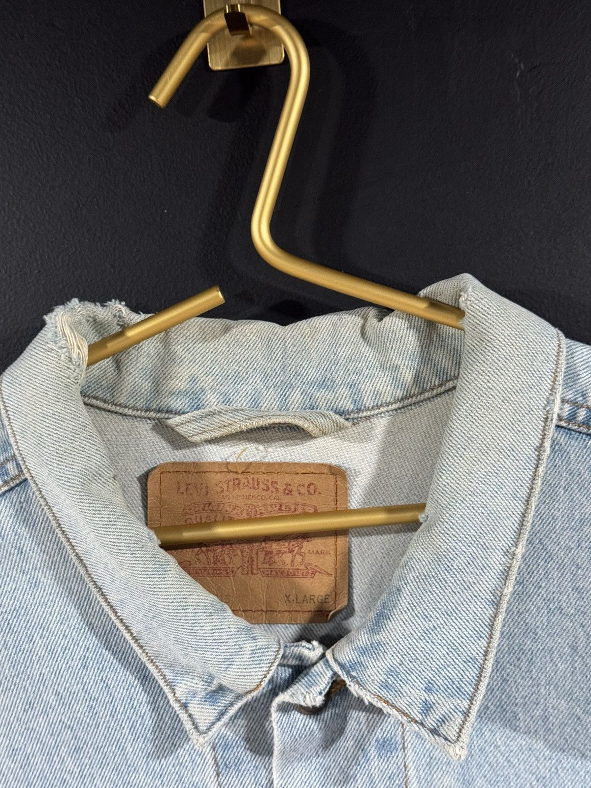 Levi's 1992 Vintage Levi’s Faded Distressed Trucker Denim Jacket XL Size US XL / EU 56 / 4 - 7 Thumbnail
