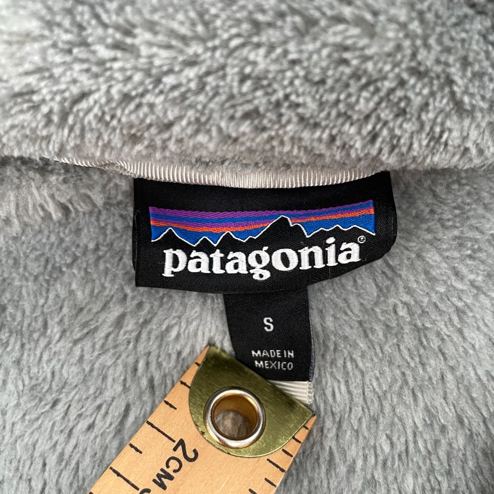 Patagonia Patagonia Jacket Womens Small Gray Snap T Fleece Pullover Polartec Logo Ladies S Size S / US 4 / IT 40 - 6 Thumbnail