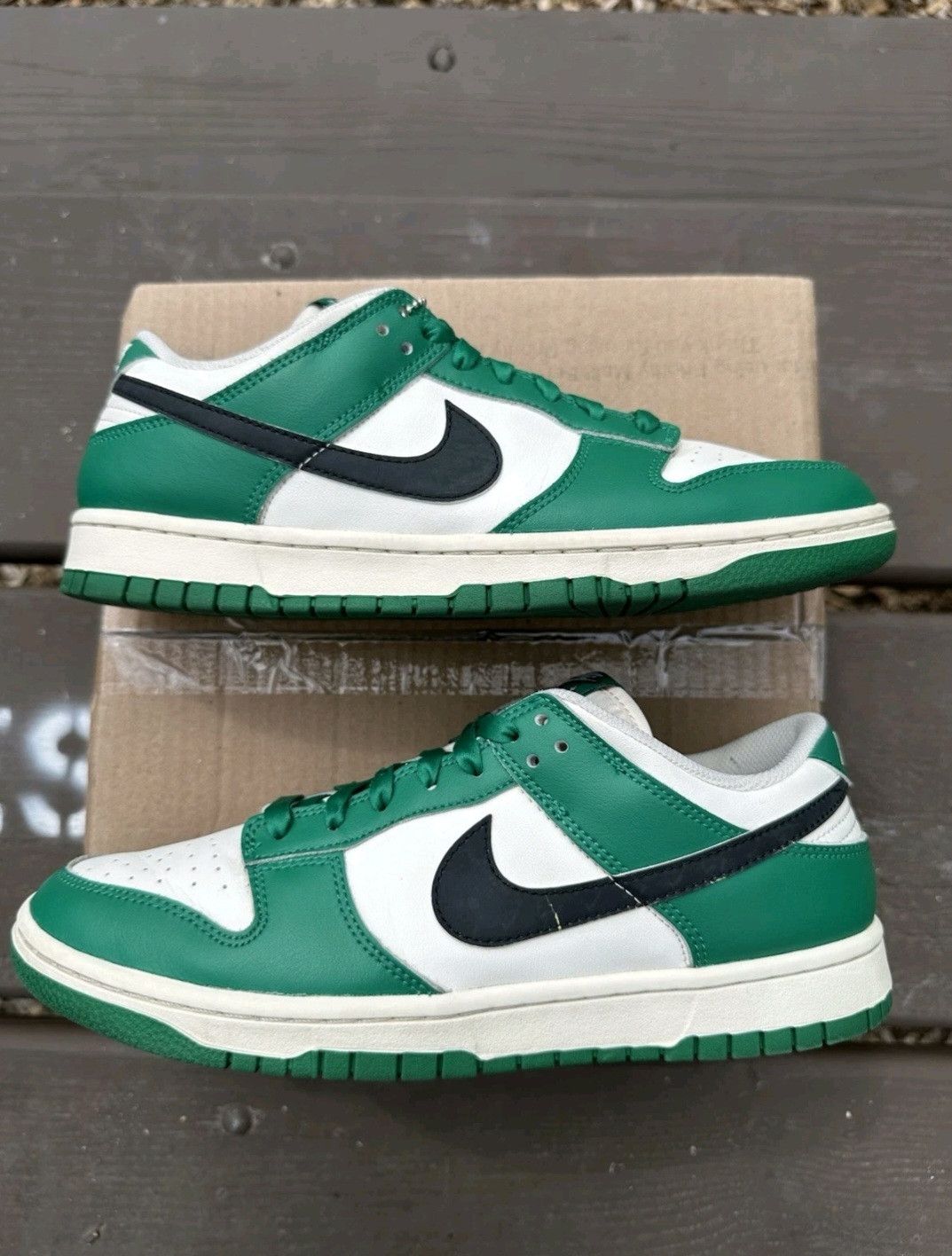 Nike Nike Dunk Low Se Lottery Pack - Malachite Size 9.5 Men Size US 9.5 / EU 42-43 - 3 Thumbnail