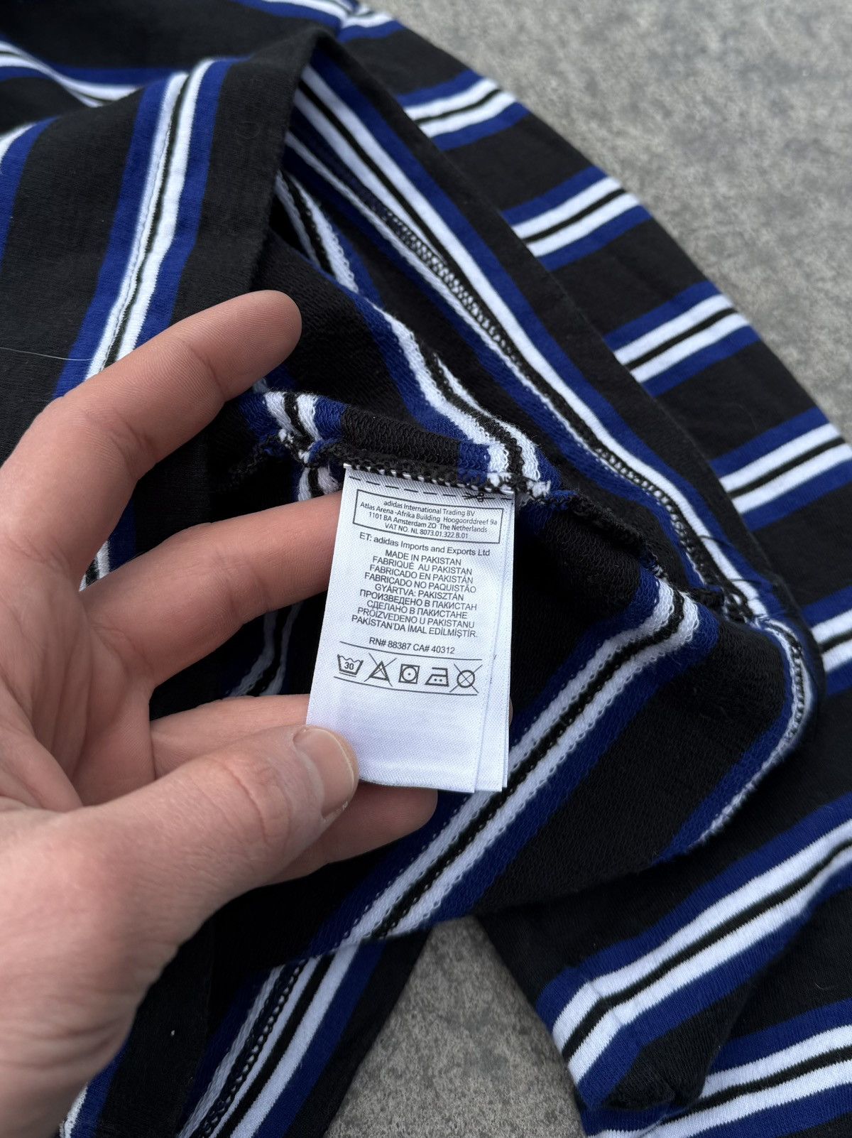 Adidas × Vintage Vintage Adidas Y2K avantgarde streetwear sweater Size US S / EU 44-46 / 1 - 10 Thumbnail