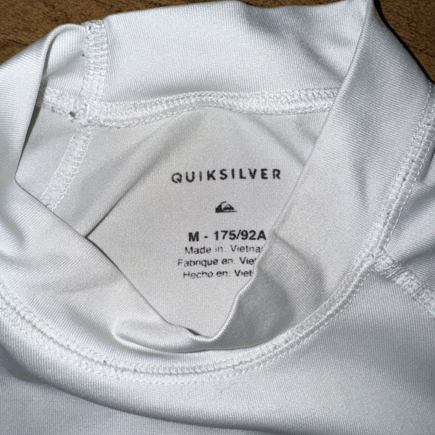 Quiksilver Quicksilver Compression Water T-Shirt White Medium 18x26 Size US M / EU 48-50 / 2 - 3 Thumbnail