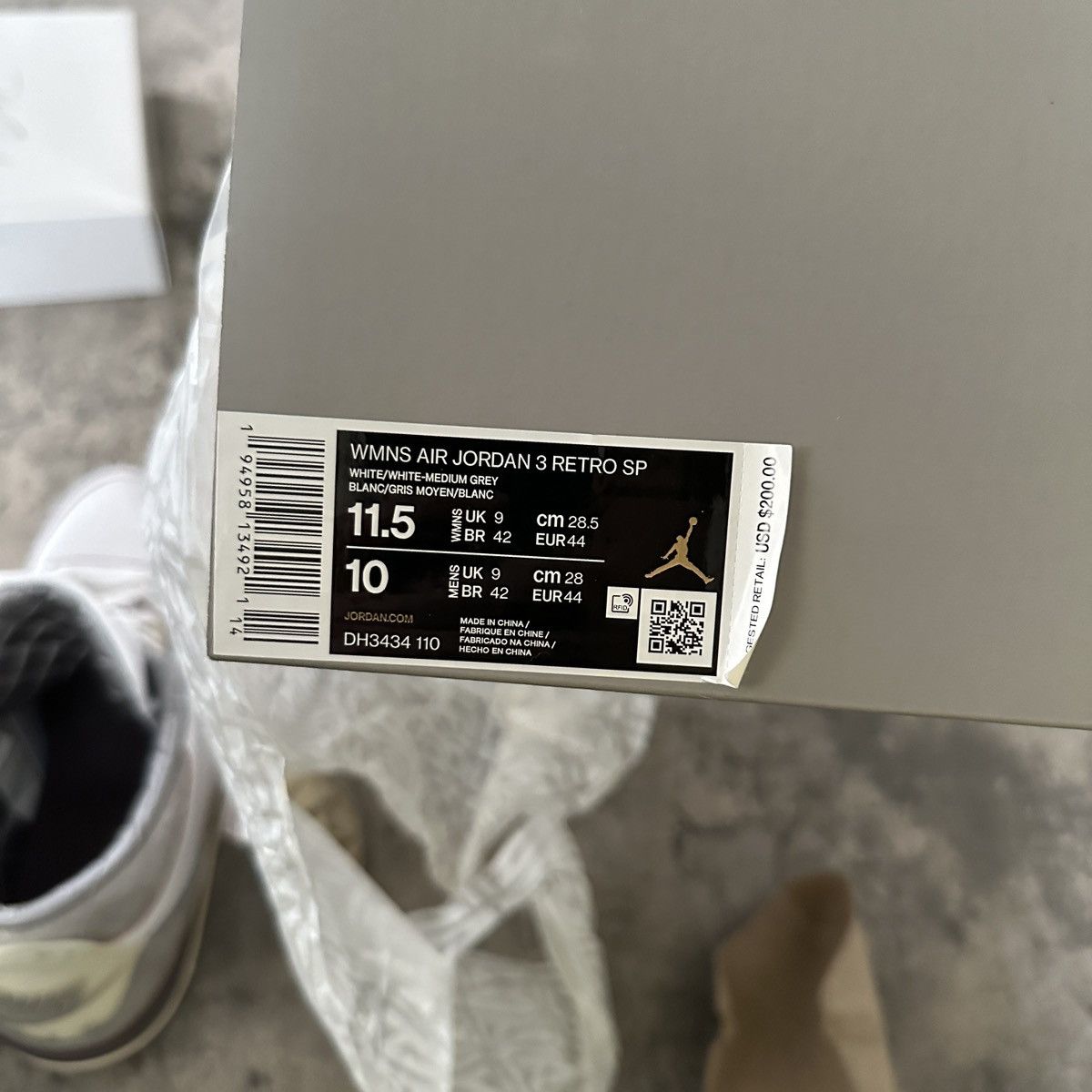 A Ma Maniere × Nike A Ma Maniere x Jordan 3 Retro Size US 10 / EU 43 - 12 Thumbnail