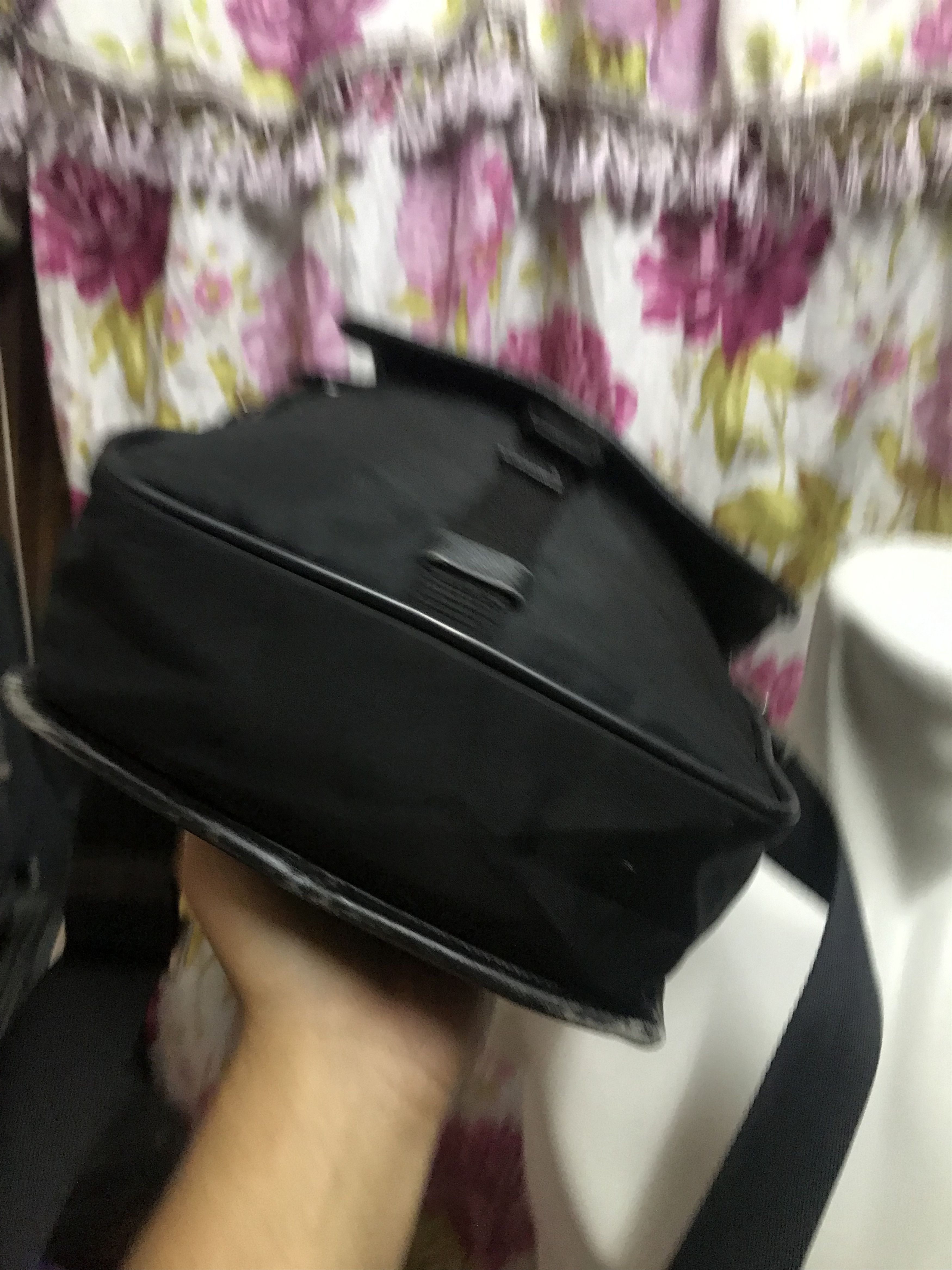 Prada Vintage Prada Black Shoulder Size ONE SIZE - 6 Thumbnail
