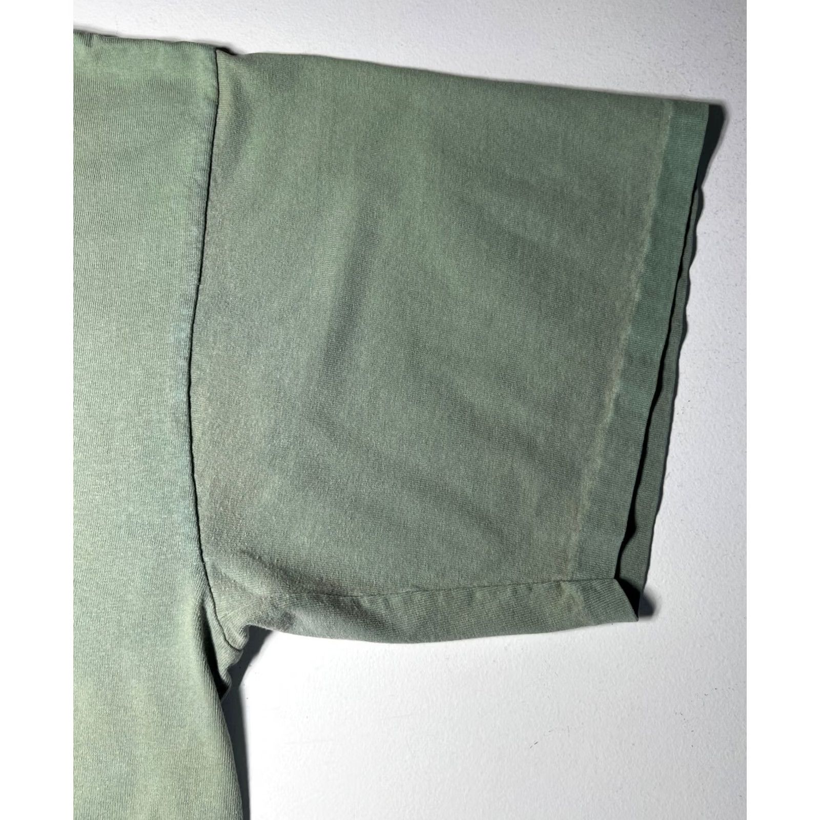 Vintage VINTAGE Field & Stream T-Shirt Mens 90s Green Cotton Size L Made in USA Fish Theme Size US L / EU 52-54 / 3 - 7 Thumbnail