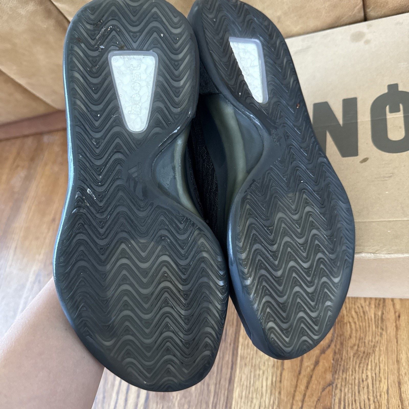 Adidas Size 10 - adidas Yeezy QNTM Onyx Basketball Shoe Size US 10 / EU 43 - 7 Thumbnail