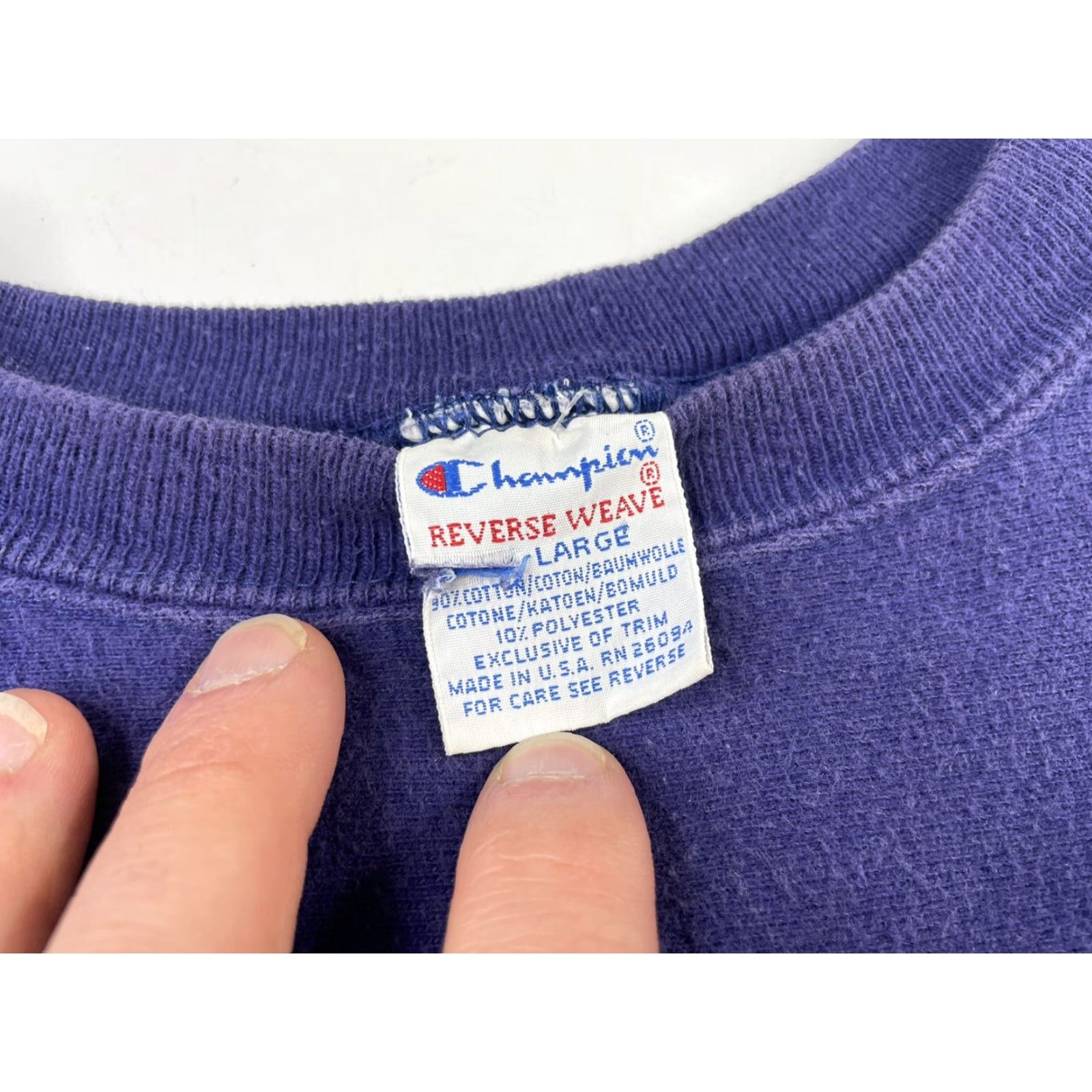 Champion VINTAGE Champion Sweatshirt Crewneck XL blue Embroidered 90s reverse weave Men Size US XL / EU 56 / 4 - 2 Thumbnail