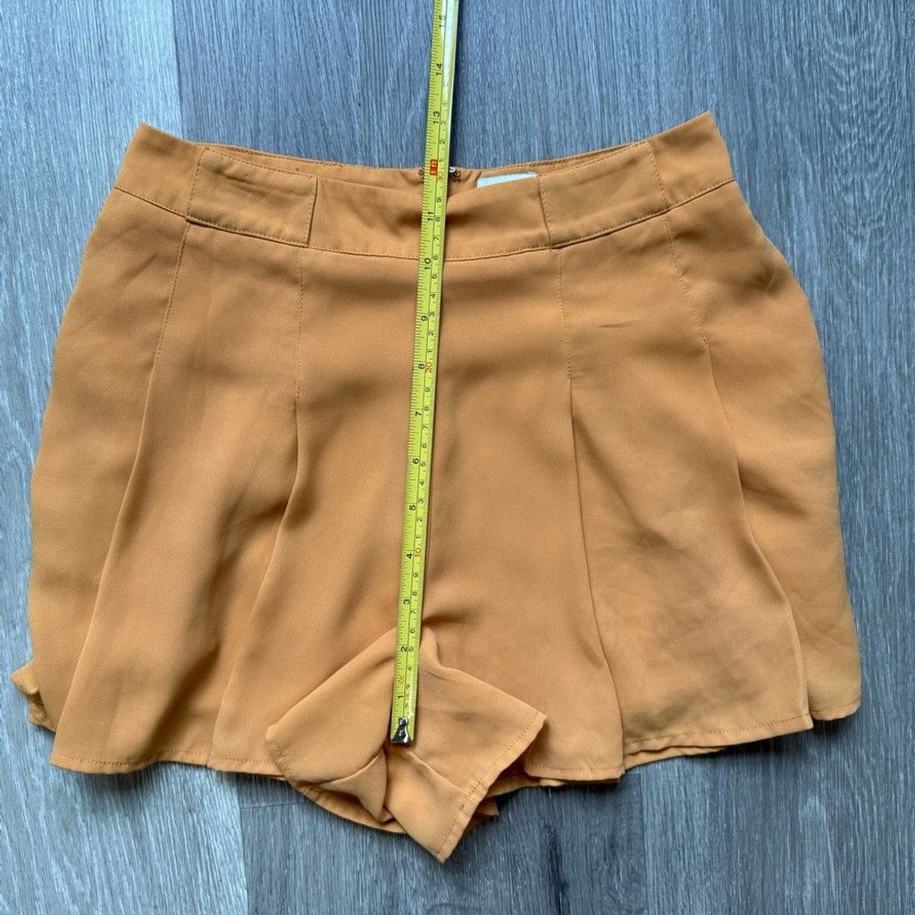 Aritzia Sunday Best Orange Shorts High-Waisted Flowy Size 26" / US 2 / IT 38 - 5 Thumbnail