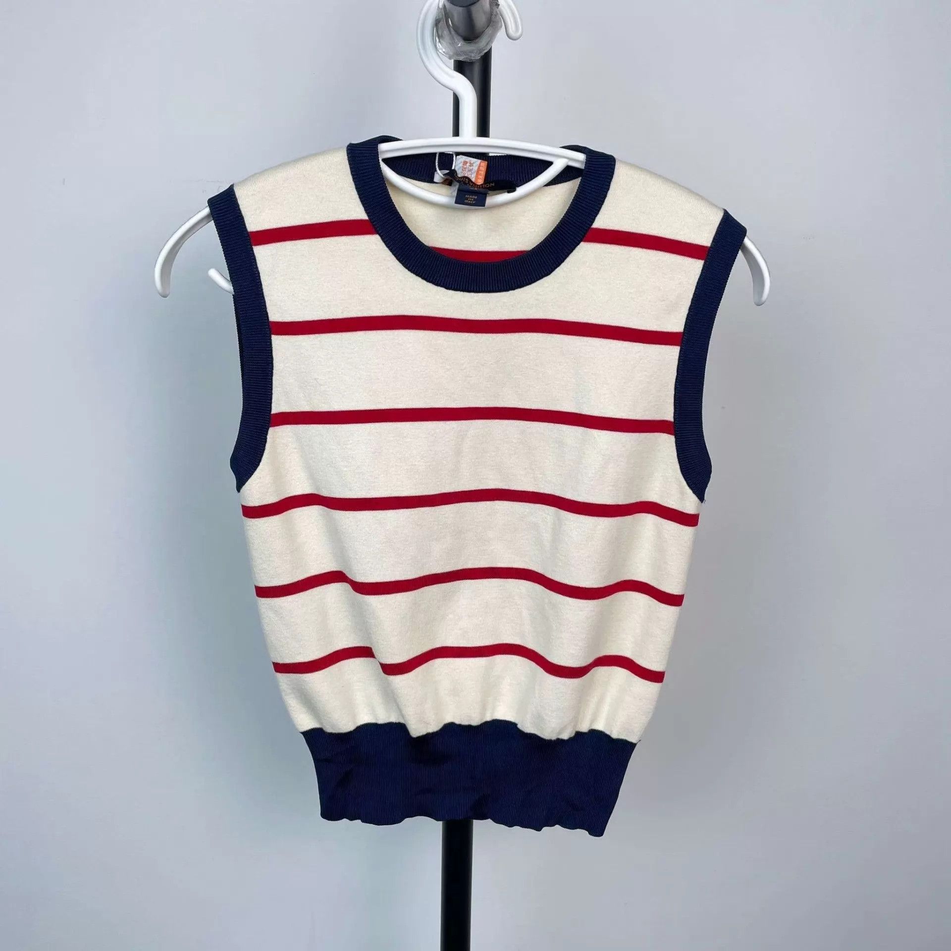 Louis Vuitton LV 95 New Sleeveless Colorblock Top XS Size XS / US 0-2 / IT 36-38 - 1 Thumbnail