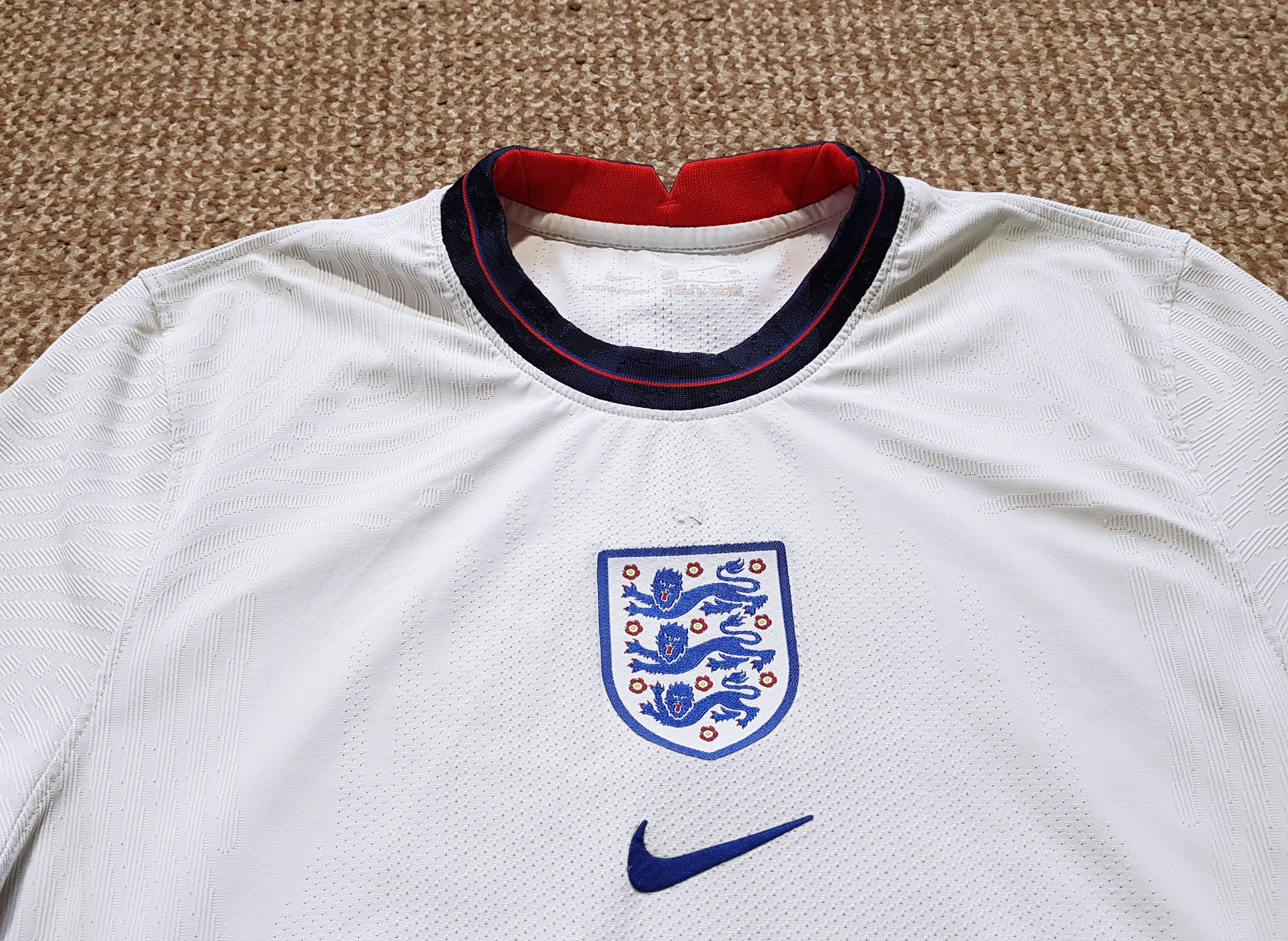 Nike Nike England Authentic Home Jersey 2020 Vaporknit Soccer S Size US S / EU 44-46 / 1 - 6 Thumbnail