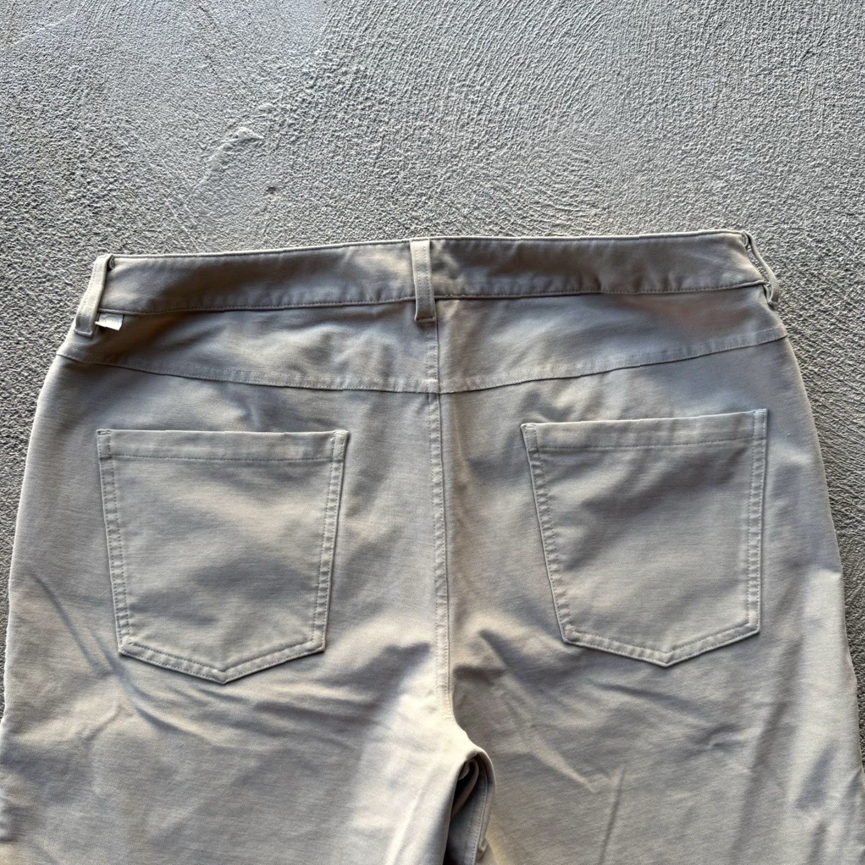 Lululemon Lululemon Men Pants 36x27 Regular Fit Straight Leg Chino Beige Cotton Spandex 5-Pocket Outdoor Stretch Flat Front Size US 36 / EU 52 - 4 Thumbnail