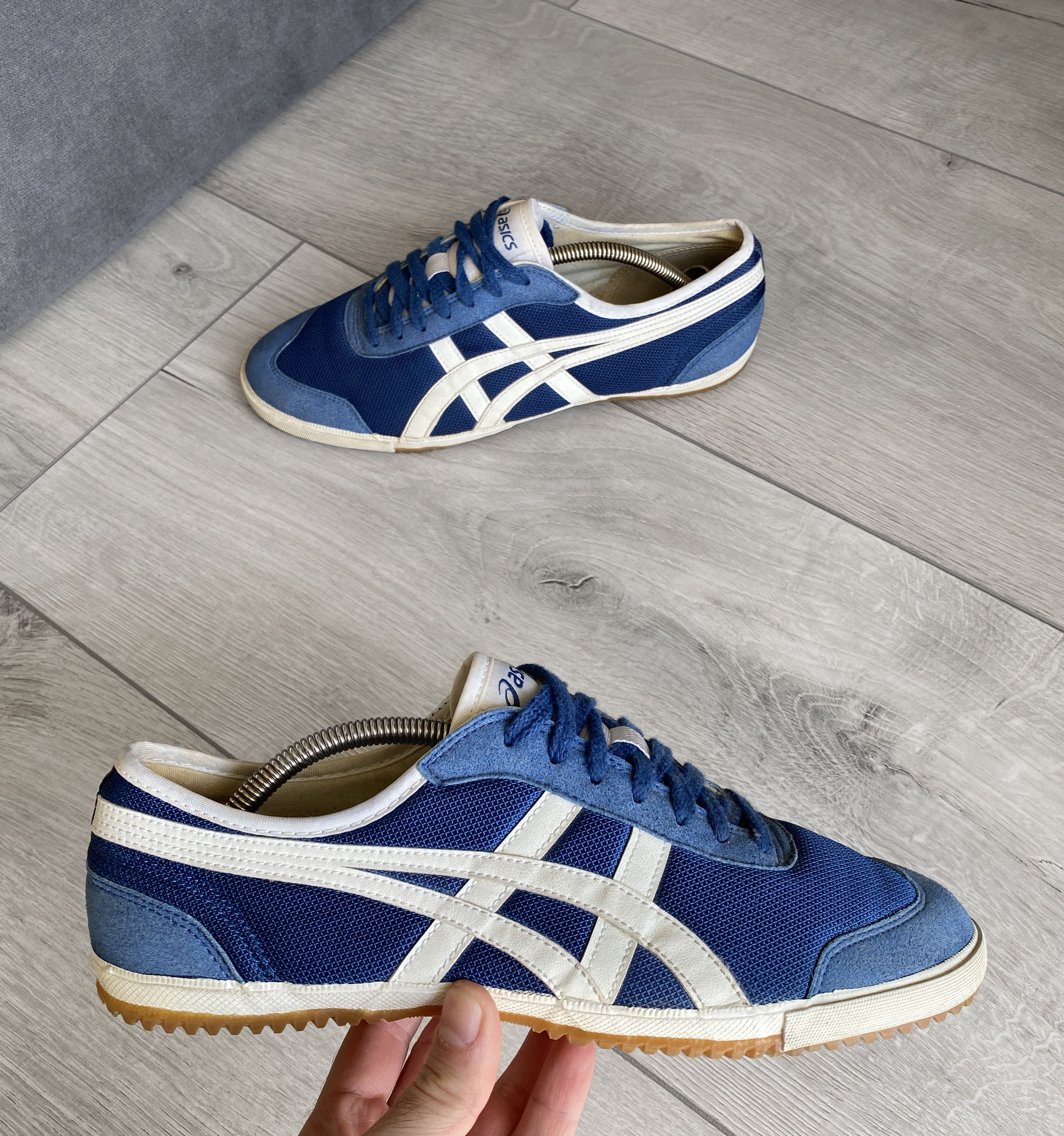 Asics retro rocket online