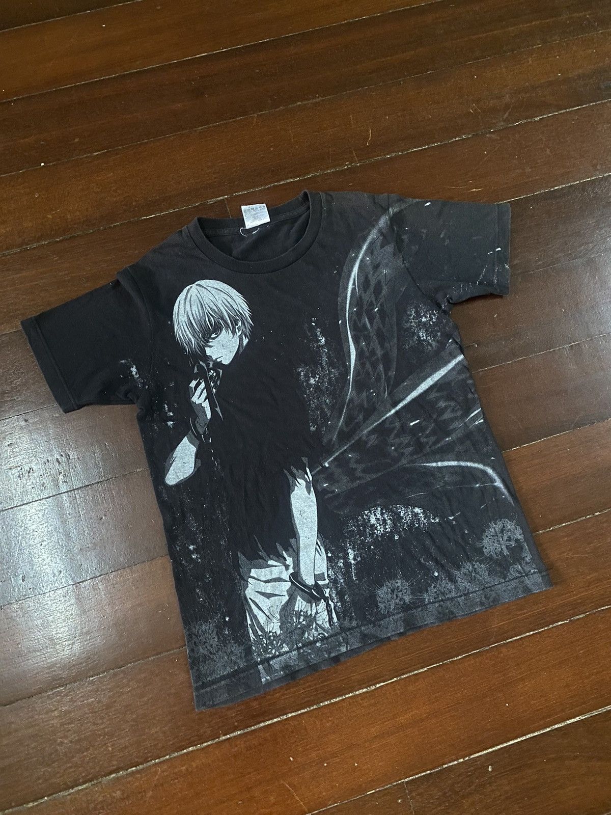 Anime Vintage Y2K Tokyo Ghoul kaneki ken over print Anime Tee Size US S / EU 44-46 / 1 - 4 Thumbnail