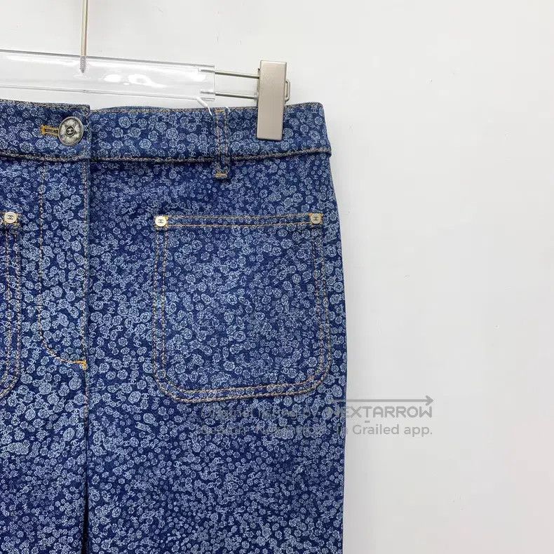 Chanel Chanel Blue camelia full-print cotton casual trousers Size 25" / US 0 / IT 36 - 3 Thumbnail