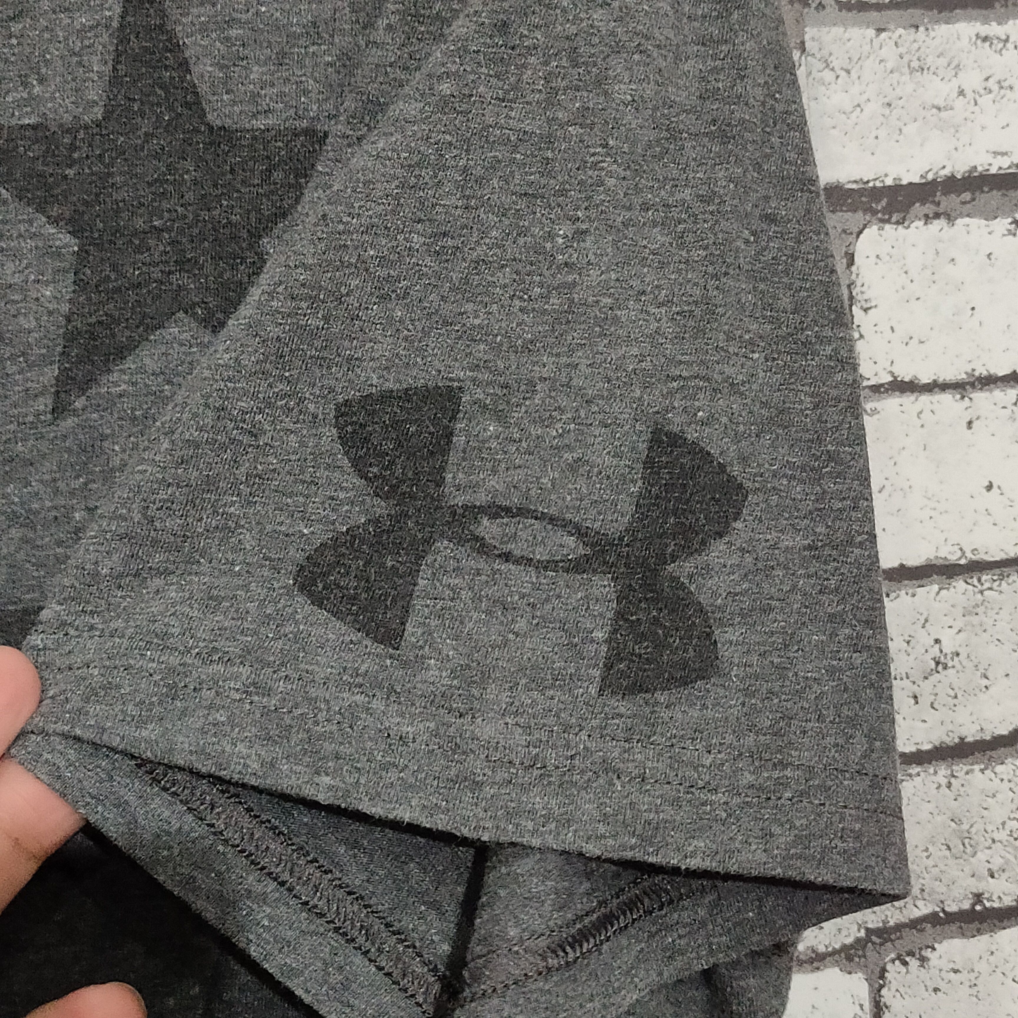 Under Armour 🔥Under Armour L Short Sleeve T-Shirts Size US L / EU 52-54 / 3 - 4 Thumbnail