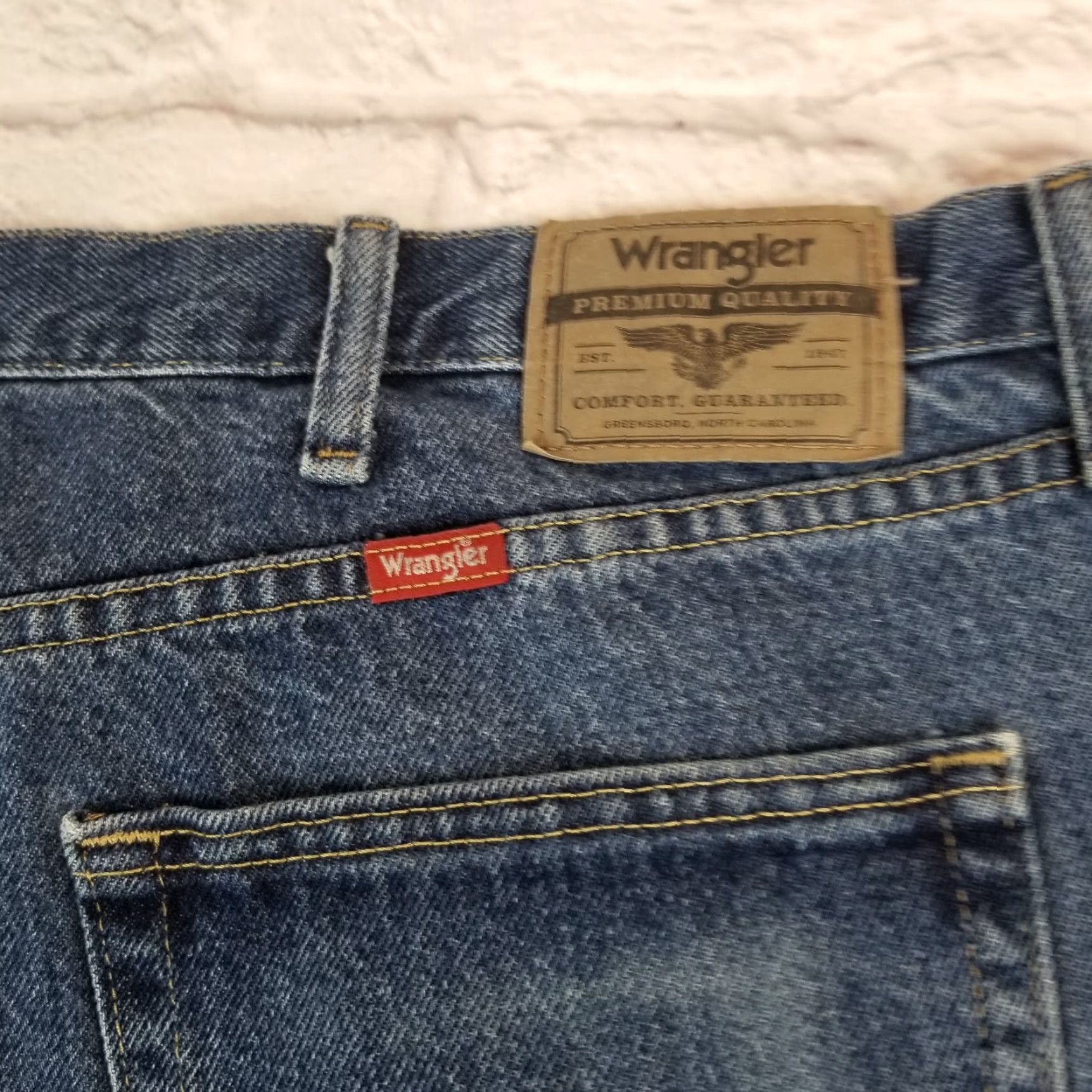 Wrangler Wrangler Jeans Mens Regular Fit Medium Wash Straight Leg Size 42 X 30 Blue Denim Size US 42 / EU 58 - 5 Thumbnail