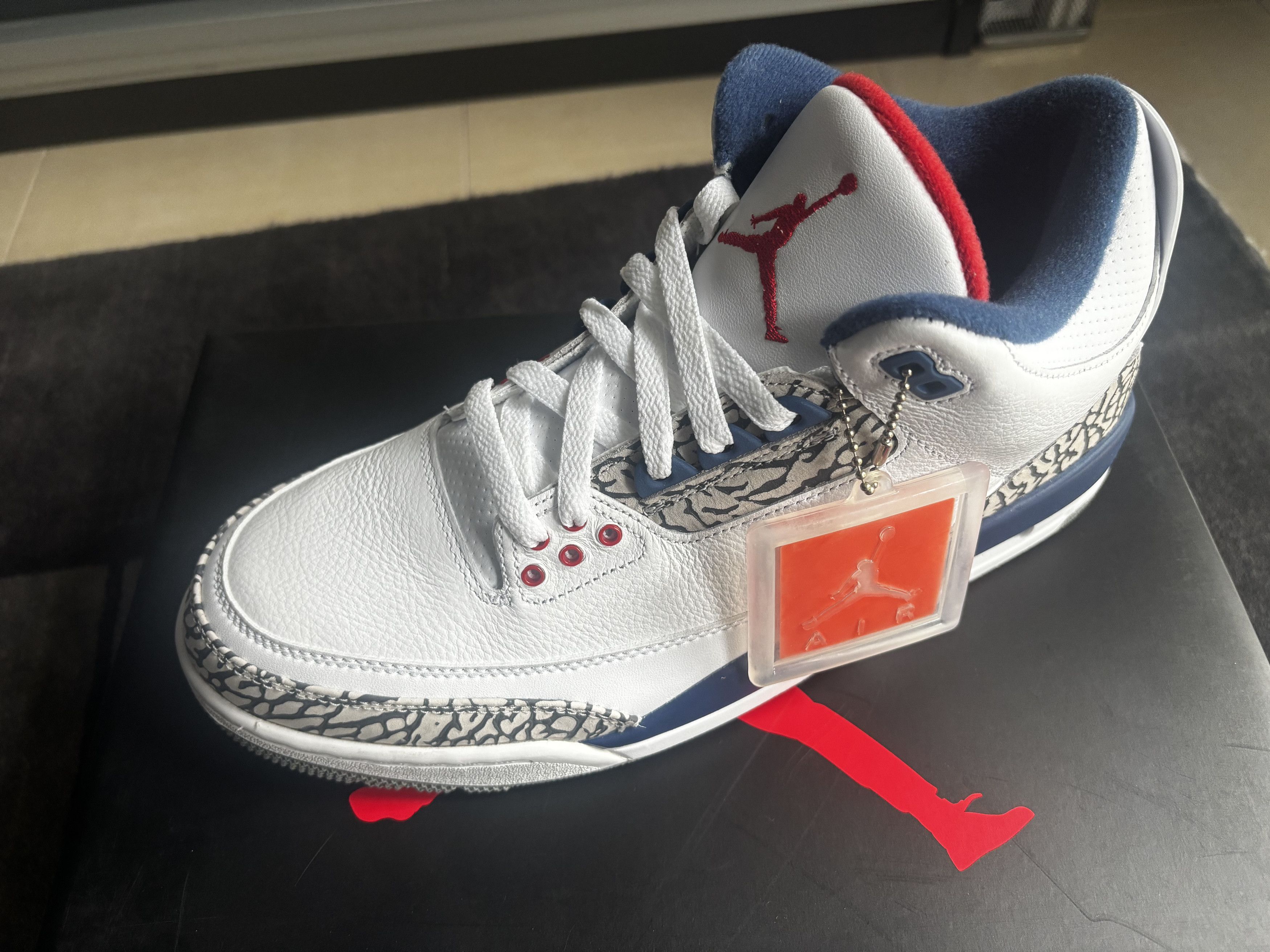 Jordan Brand Nike Air Jordan 3 Retro True Blue 2016 US10.5/EU44.5 Size US 10.5 / EU 43-44 - 1 Thumbnail