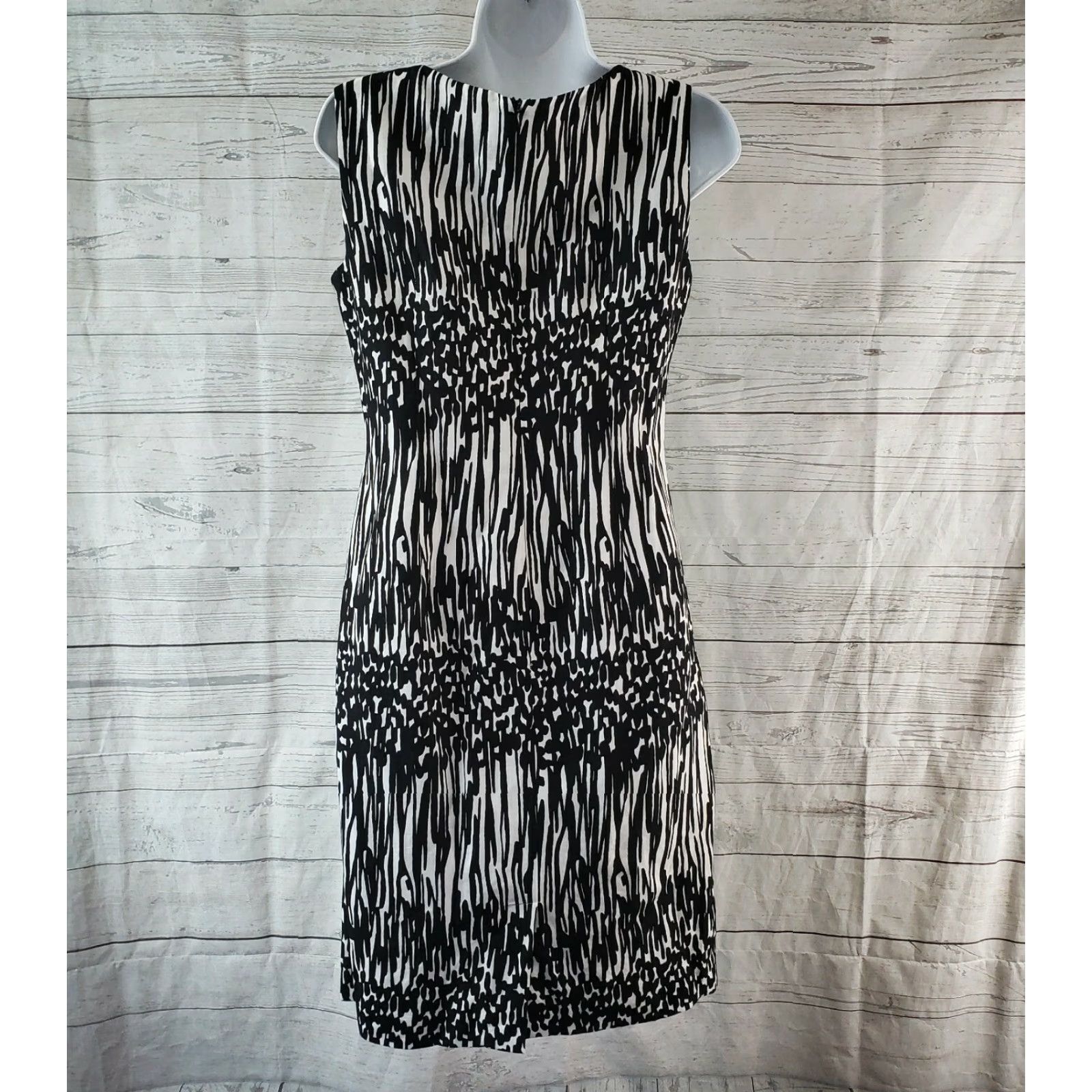 Calvin Klein Calvin Klein Dress Womens Sz 4 Black Linen Blend Sleeveless Sheath Round Neck Short Length Vintage: No Mens Womens Girls Boys Size S / US 4 / IT 40 - 4 Thumbnail