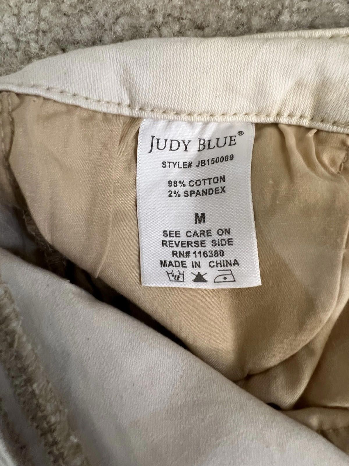 Designer Judy Blue High Rise Denim Shorts Size Medium White Style Size 32" / US 10 / IT 46 - 5 Thumbnail