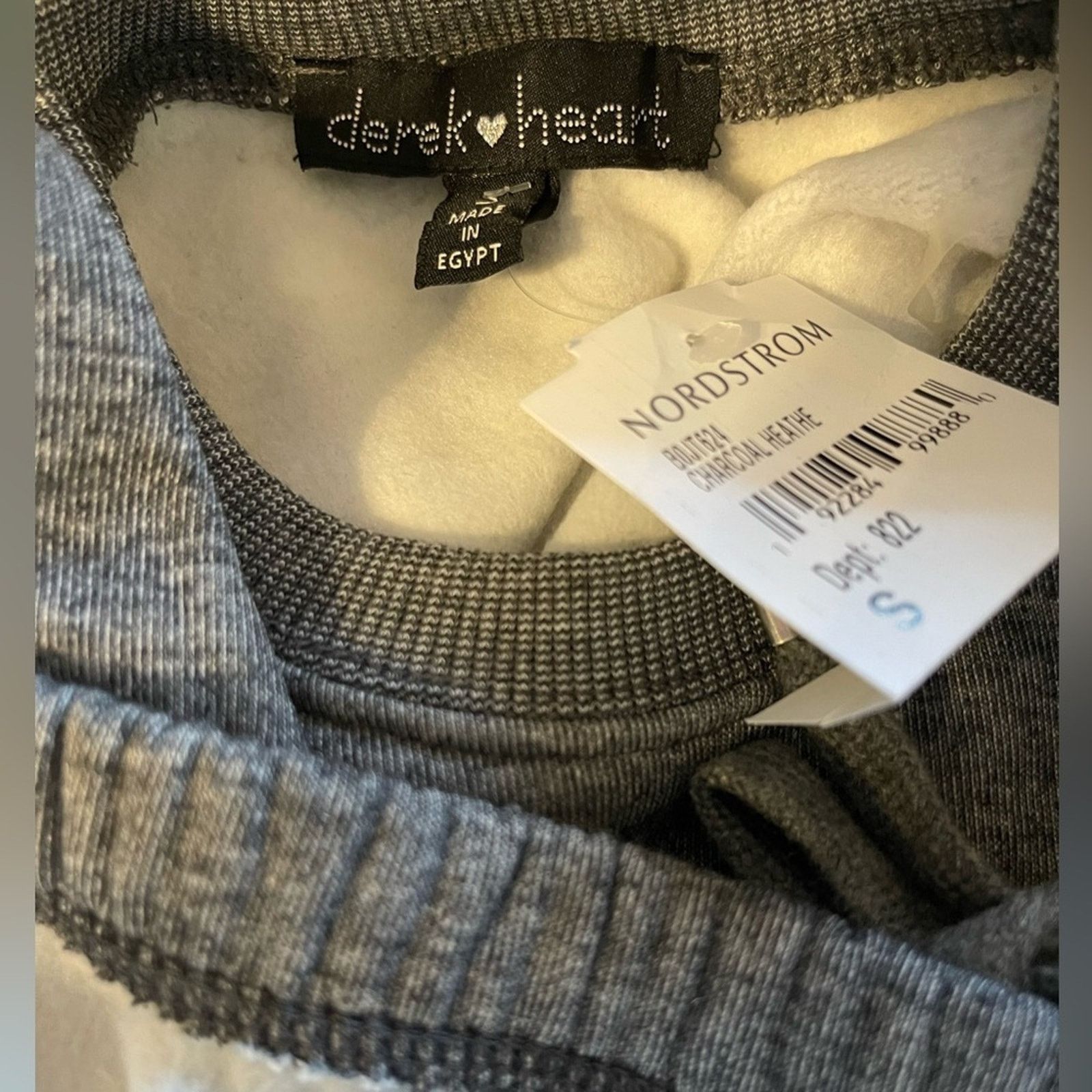 Other Derek Heart NWT Small Women Gray Pullover Fleece Sweatshirt Size S / US 4 / IT 40 - 5 Thumbnail
