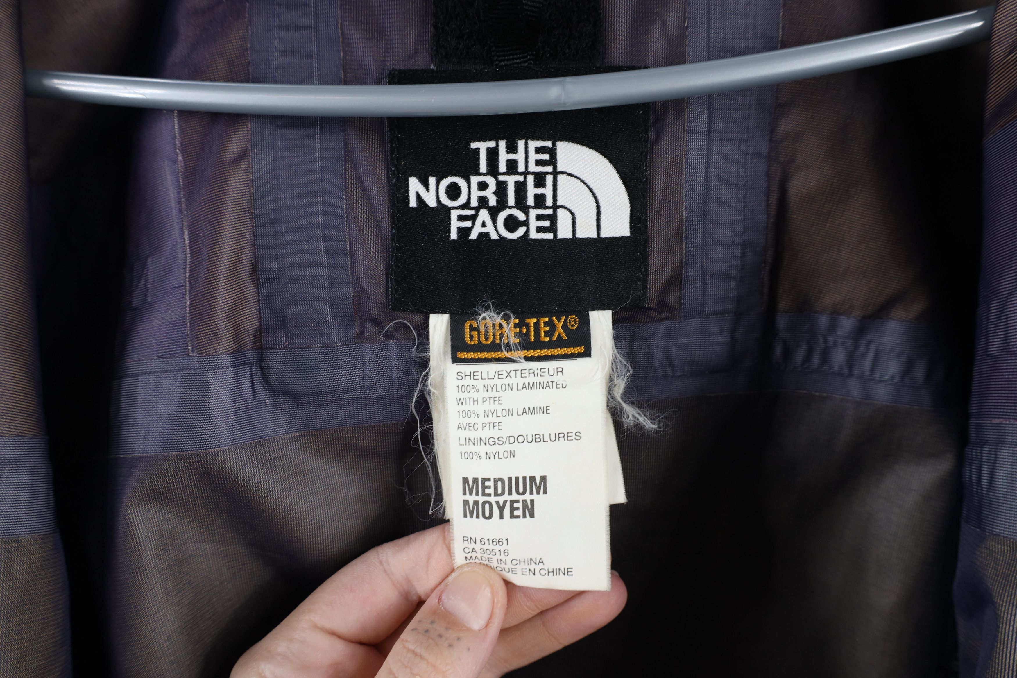 The North Face Vintage 90s The North Face Goretex Waterproof Hooded Jacket Size US M / EU 48-50 / 2 - 12 Thumbnail