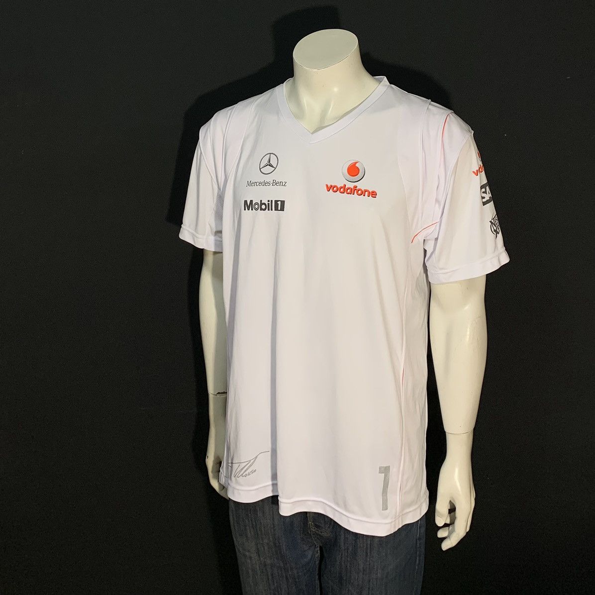 Mercedes-Benz Mercedes McLaren Vodafone Racing T Shirt XL Size US XL / EU 56 / 4 - 1 Thumbnail