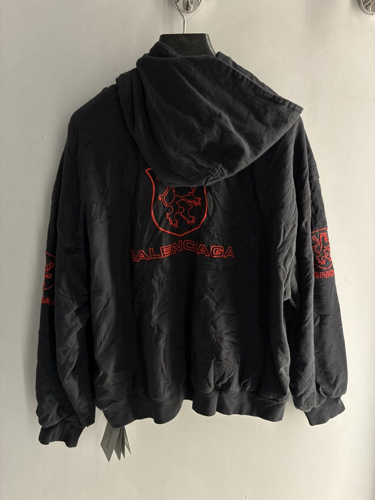 Balenciaga BALENCIAGA Berlin Crumpled Hoodie Size US S / EU 44-46 / 1 - 2 Thumbnail