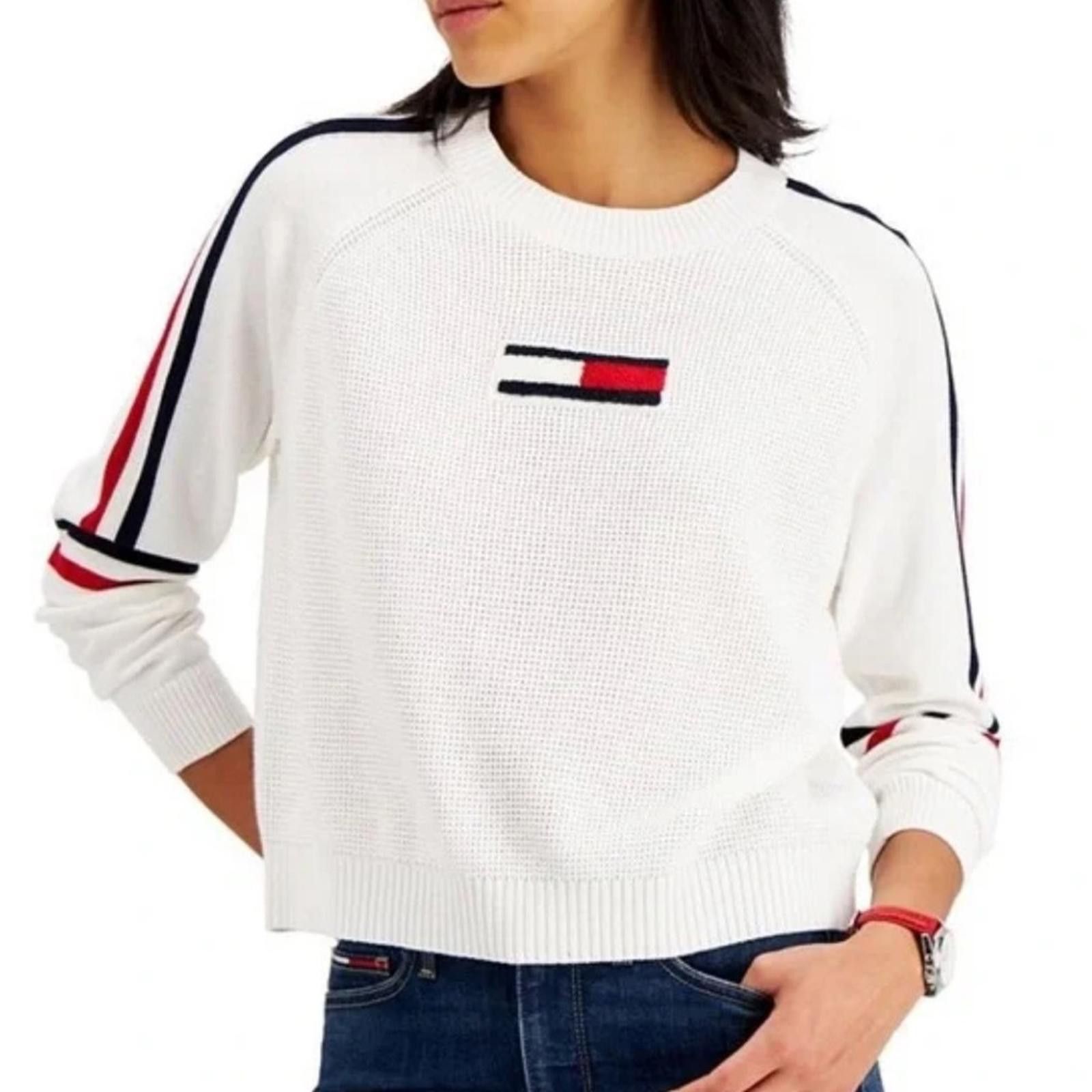 Tommy Hilfiger Tommy Jeans / Flag Patch Cropped Sweater / ivory Size M / US 6-8 / IT 42-44 - 1 Thumbnail