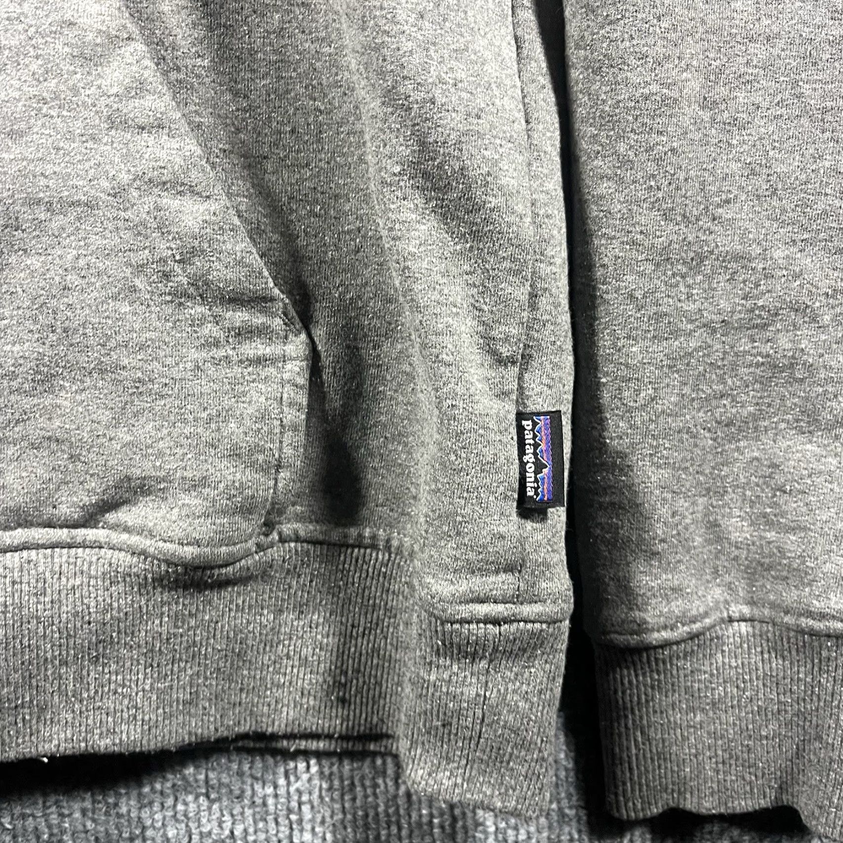 Patagonia Patagonia Jumper Hoodie Mens Pullover High Neck 90s Outdoor Logo Grey L Size US L / EU 52-54 / 3 - 3 Thumbnail