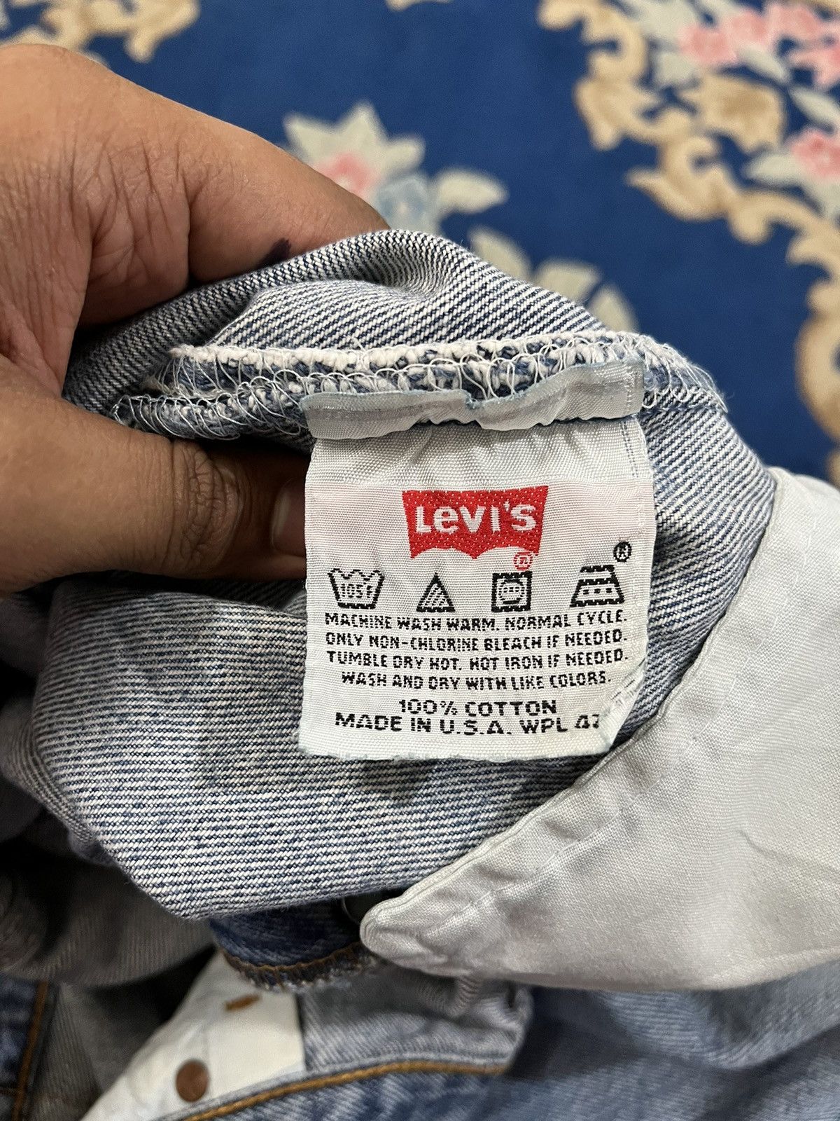 Levi's Vintage 90’s Levi’s 501 Distressed Denim Size US 33 - 8 Thumbnail