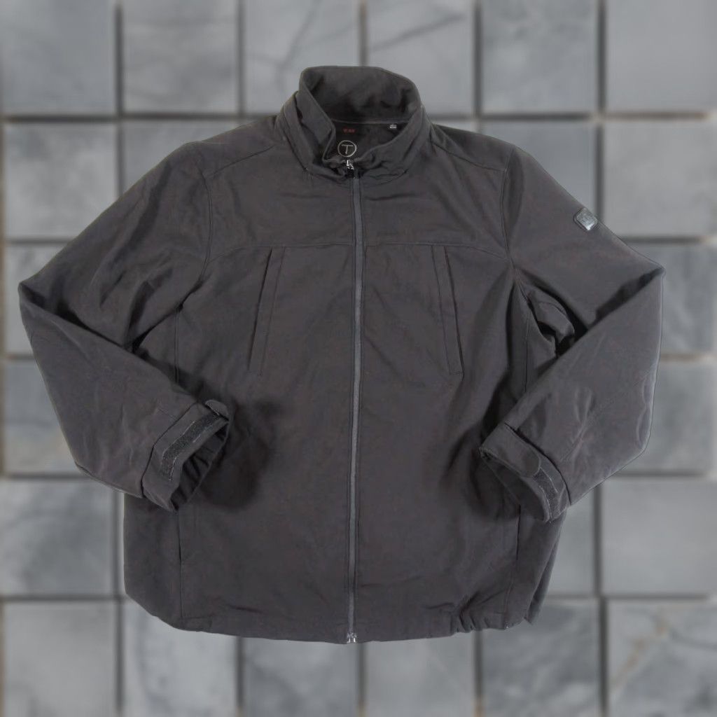 Tumi Tumi Tech Men’s Jacket XL Black Fleece Lined Bomber Zip Stand-Up Collar Outdoor Regular Fit Adult XL Mens Jacket Black Tech Size US XL / EU 56 / 4 - 1 Thumbnail