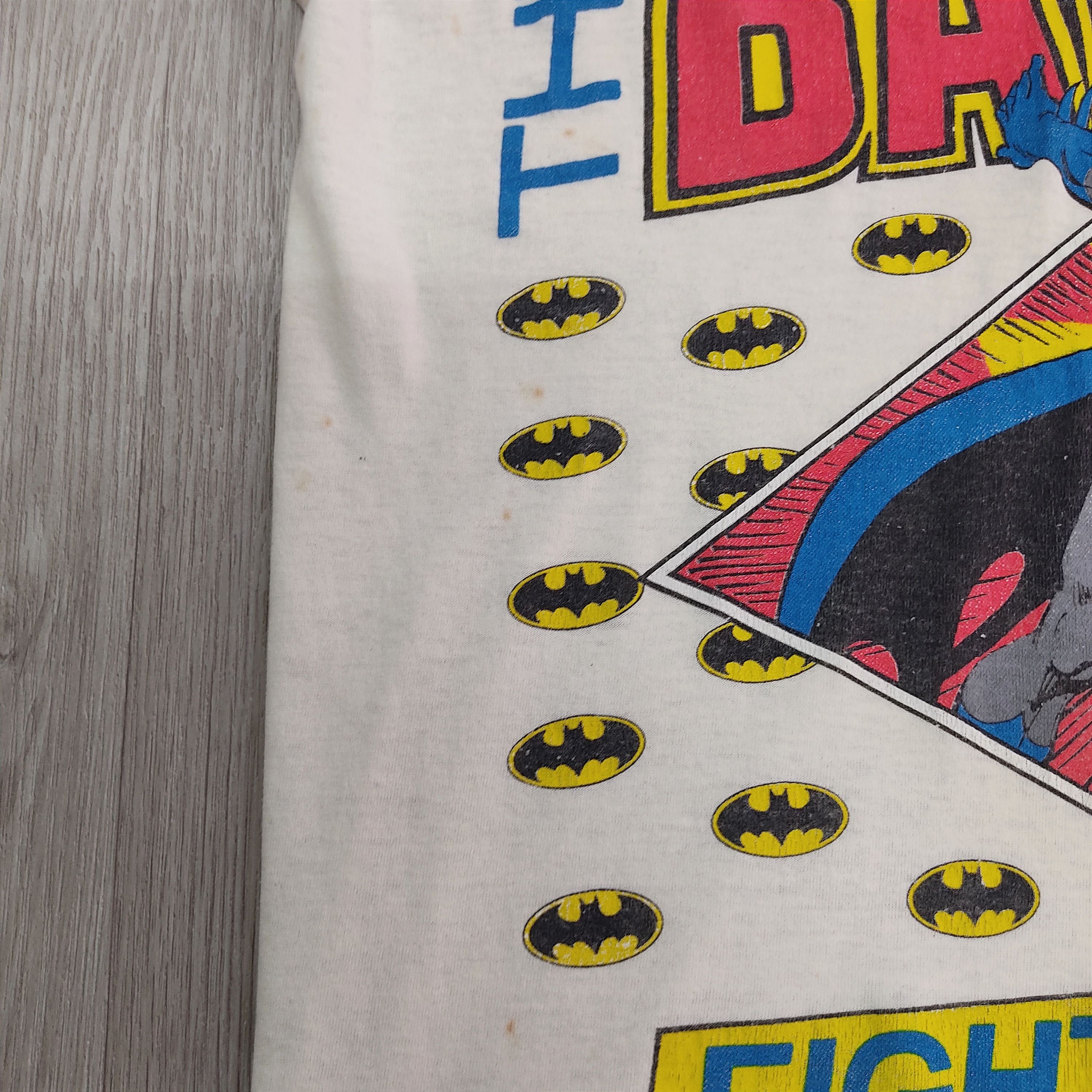 DC Comics O.G. Vtg 80s BATMAN Almost Paper Thin T-shirt Size US M / EU 48-50 / 2 - 8 Thumbnail