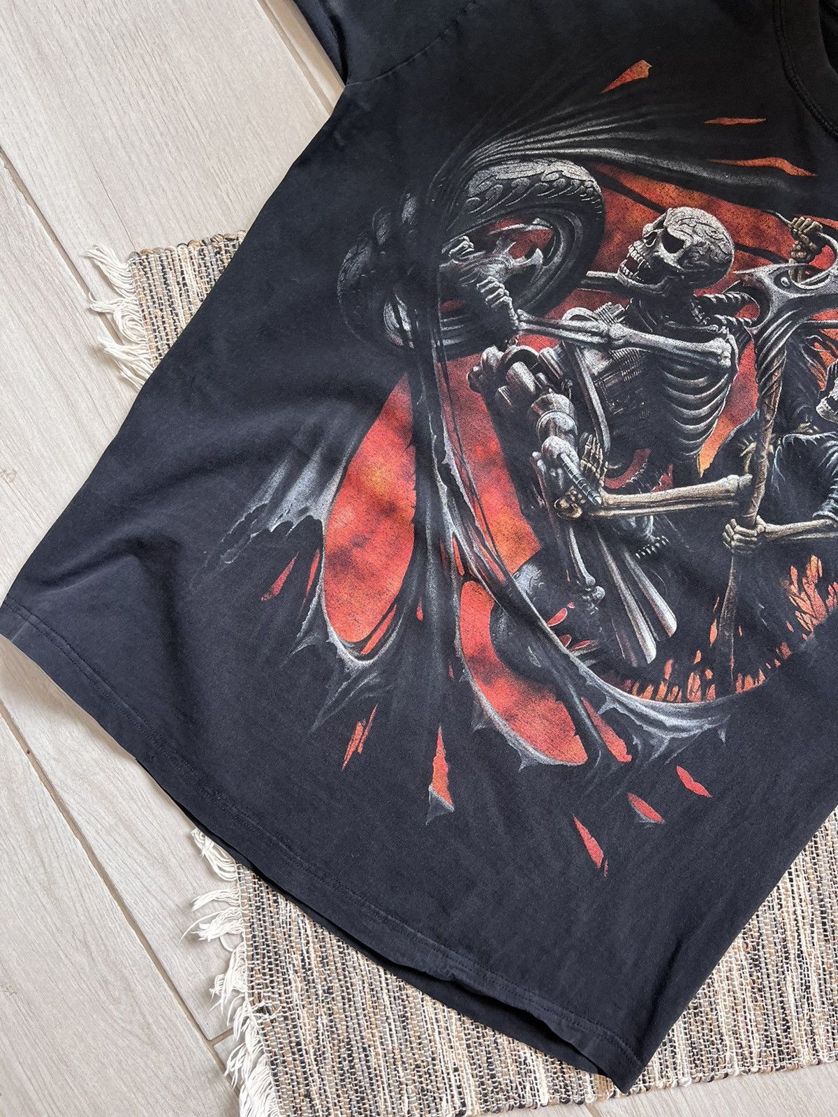 Band Tees × Vintage Spiral T-shirt Gothic rock vintage faded logo Size US L / EU 52-54 / 3 - 6 Thumbnail