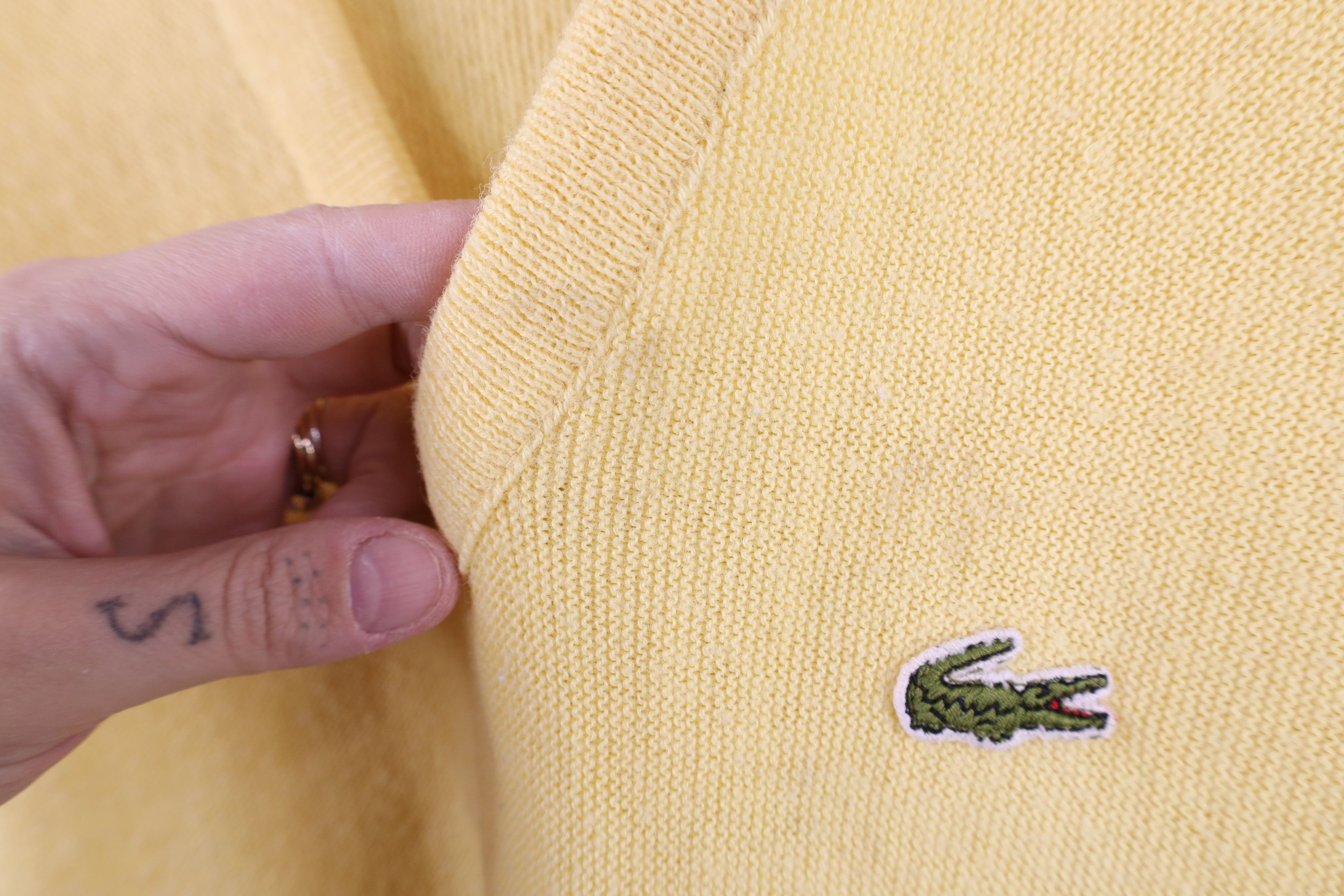 Lacoste Vintage 80s Izod Lacoste Croc Logo Knit V-Neck Sweater USA Size US XL / EU 56 / 4 - 5 Thumbnail