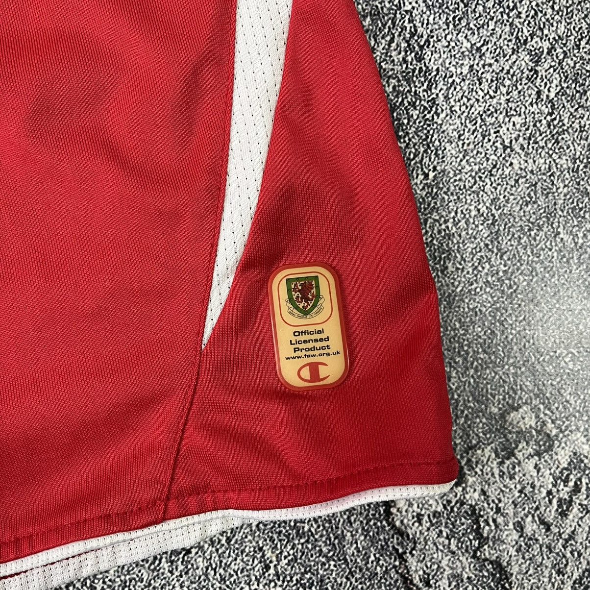 Champion Vintage Wales Team 2008/2010 Football Soccer Shirt Jersey Size US S / EU 44-46 / 1 - 10 Thumbnail