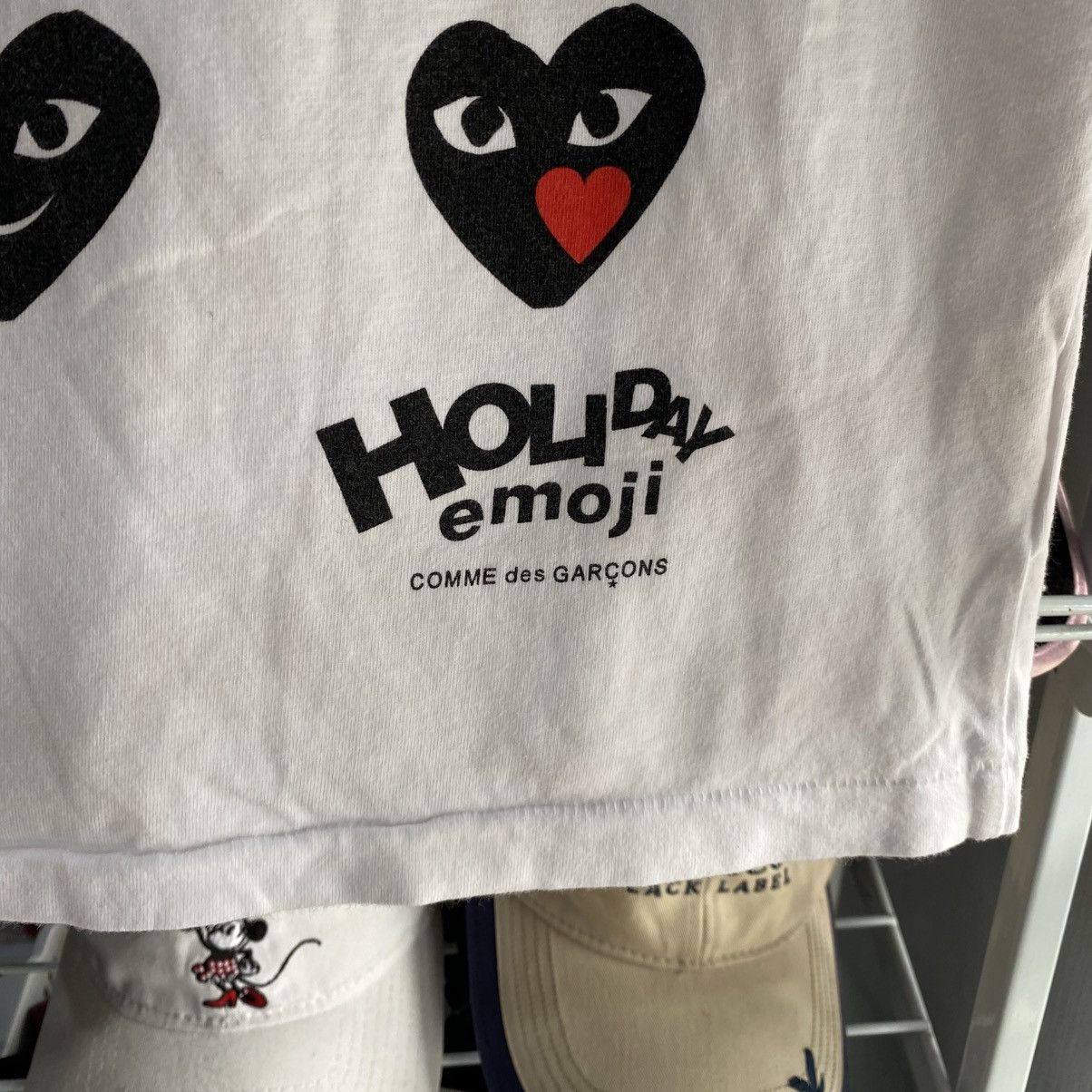 Comme des Garcons VINTAGE COMME DES GARCONS HOLIDAY EMOJI TEE VERY RARE Size US XS / EU 42 / 0 - 5 Thumbnail