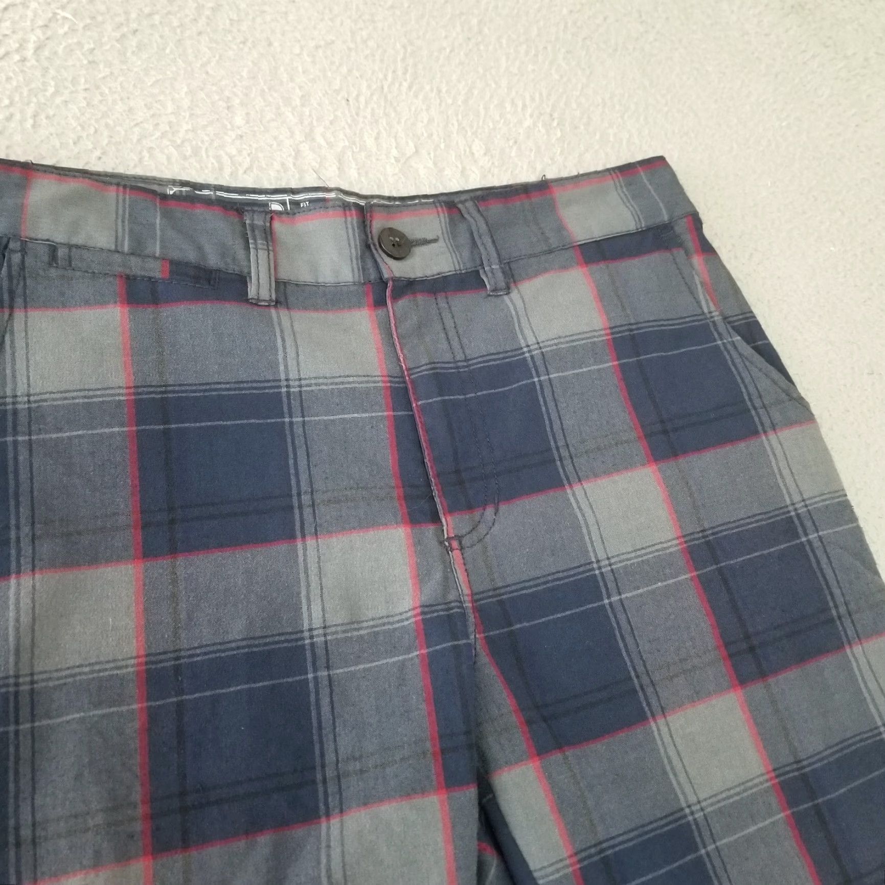 Vintage CCS Shorts Mens 30 Blue Plaid Chino Short Casual Athletic Hybrid Flex Belt Loops Logo Button Pockets 30in Regular Spring Summer MD? Wait. Size US 30 / EU 46 - 2 Thumbnail