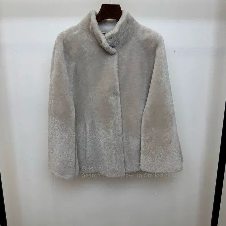 Loro Piana Loro Piana Beige fur and leather combination cloak Size S / US 4 / IT 40 - 1 Thumbnail