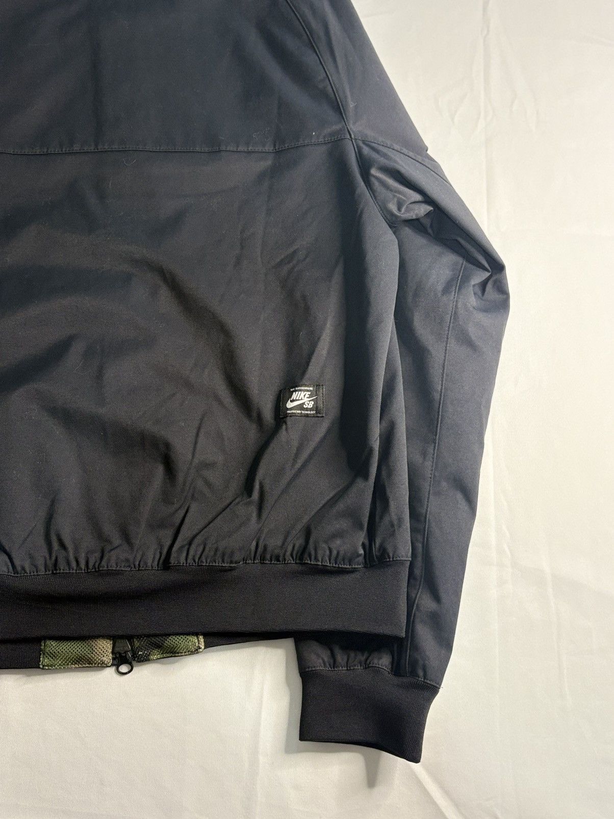 Nike SB Nike SB Black Bomber Jacket | $60 Size S / US 4 / IT 40 - 4 Thumbnail