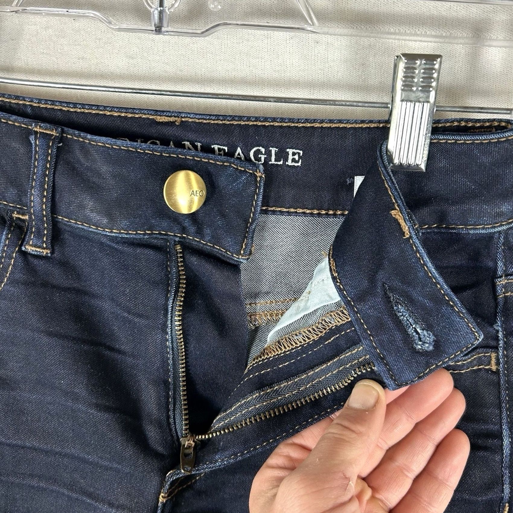 American Eagle Outfitters American Eagle Outfitters Hi-Rise Shortie Denim Shorts Women's Size 0 AEO Dark Blue 90s Bohemian Festive Casual Jeans Shorts Womens Size 25" / US 0 / IT 36 - 2 Thumbnail