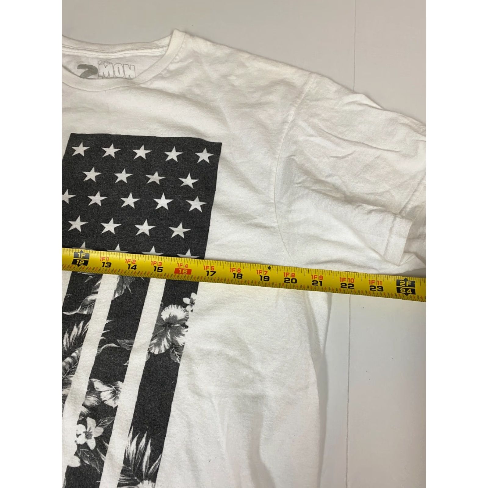Vintage 2 Monkeys Shirt Mens Medium White floral american flag flowerss T-Shirt Crew Neck Short Sleeve Cotton Logo Halloween Sports Vintage No Size US M / EU 48-50 / 2 - 5 Thumbnail