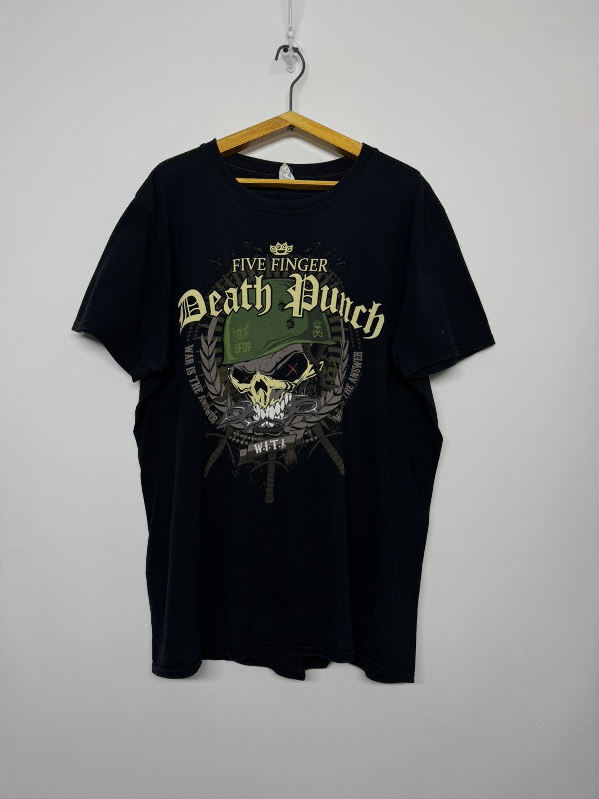 Gildan FIVE FINGER DEATH PUNCH OFFICIAL BAND CONCERT MUSIC T-SHIRT Size US L / EU 52-54 / 3 - 2 Thumbnail