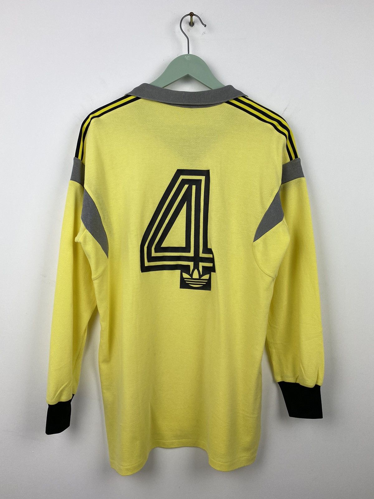 Adidas Vintage Adidas Winterthur 1980s #4 Ventex Soccer Jersey PSG Size US M / EU 48-50 / 2 - 1 Thumbnail