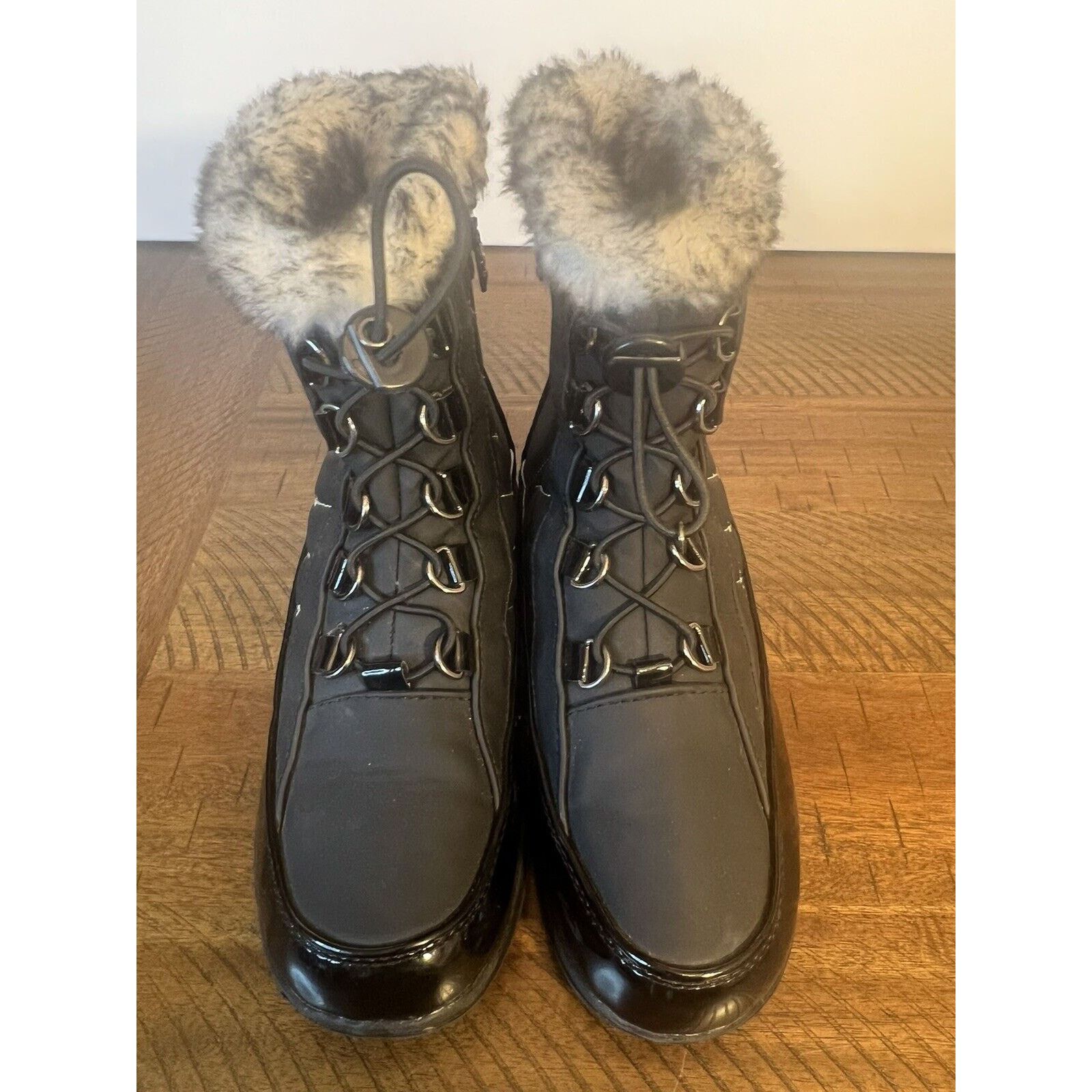 Other Totes Lisa Snow Boots Black Women's 7M Faux Fur Booties Size US 7 / IT 37 - 6 Thumbnail