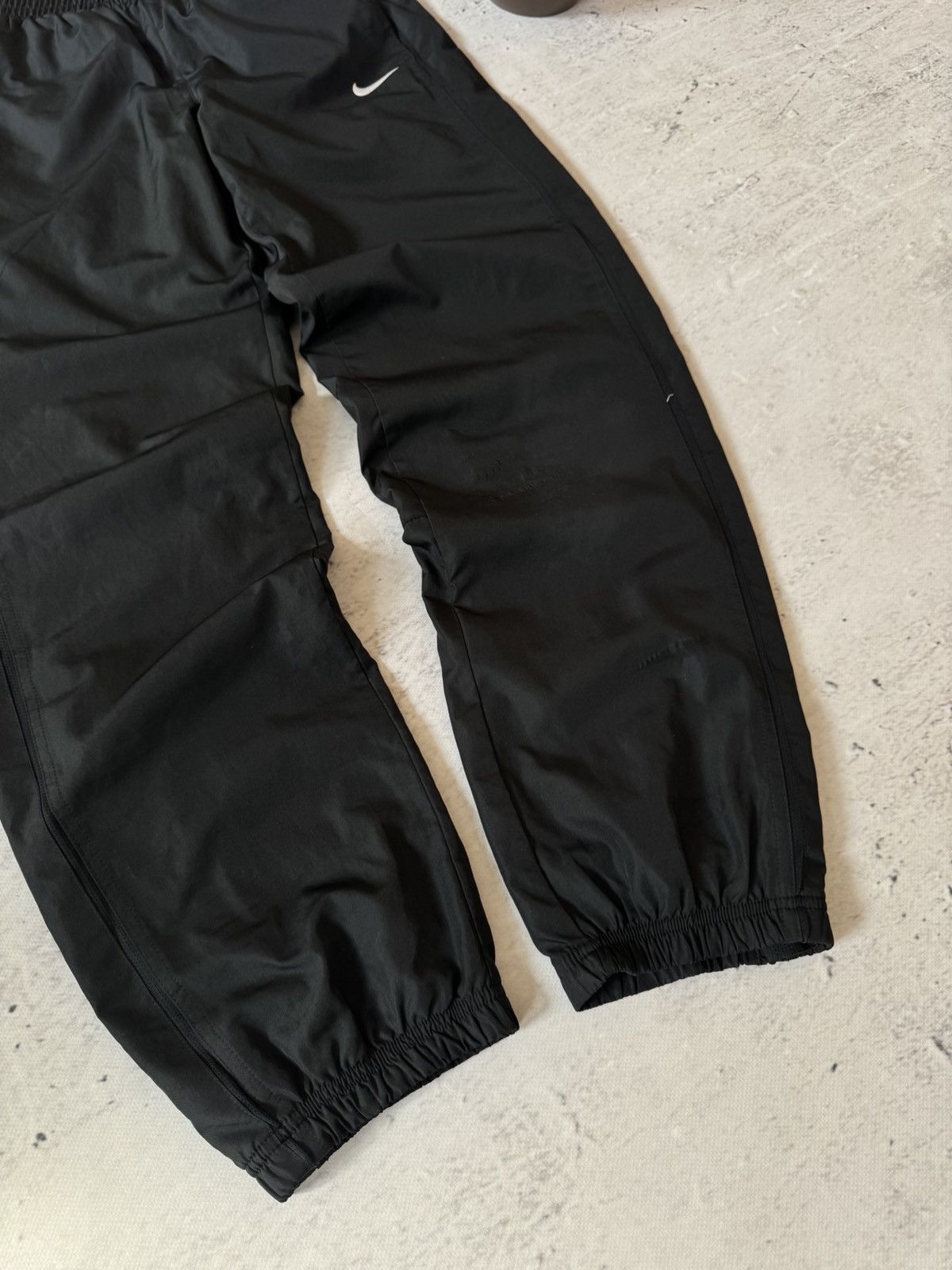 Nike × Vintage NIKE NYLON VINTAGE Y2K OVERSIZE BAGGY FIT PANTS SWEATPANTS Size US 32 / EU 48 - 2 Thumbnail