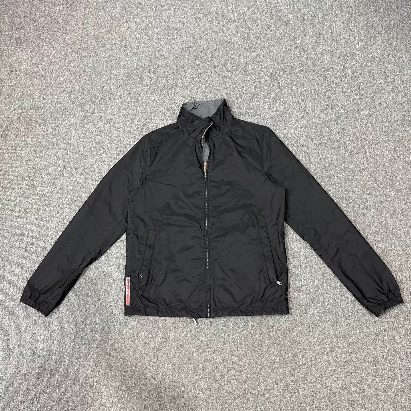 Prada Prada Reversible Black Gray Nylon Jacket 48 Logo-Hem Size US M / EU 48-50 / 2 - 1 Thumbnail