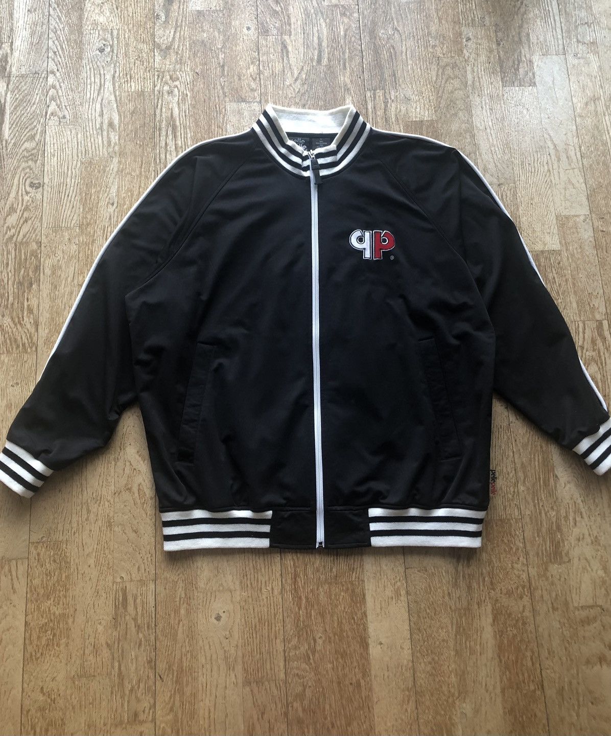 Pelle Pelle PELLE PELLE RARE VINTAGE ZIP SWEATSHIRT Size US L / EU 52-54 / 3 - 1 Thumbnail