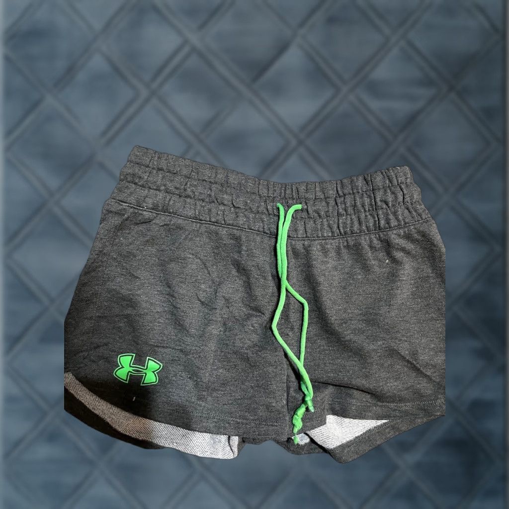Under Armour Under Armour Gray Drawstring Semi Fitted Fleece Shorts Women's Size S Flawed Size 28" / US 6 / IT 42 - 1 Thumbnail