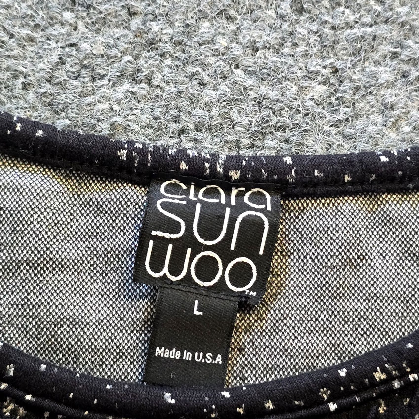 Vintage Clara Sun Woo Top Womens Large Black Space Dye 3/4 Sleeve Stretchy Casual Shirt Blouse Tunic Ladies L Black Space Dye 3/4 Sleeve Casual Shirts Womens Size L / US 10 / IT 46 - 3 Thumbnail